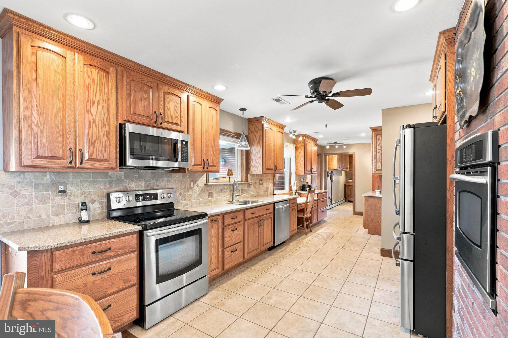 215 WYNWOOD DRIVE