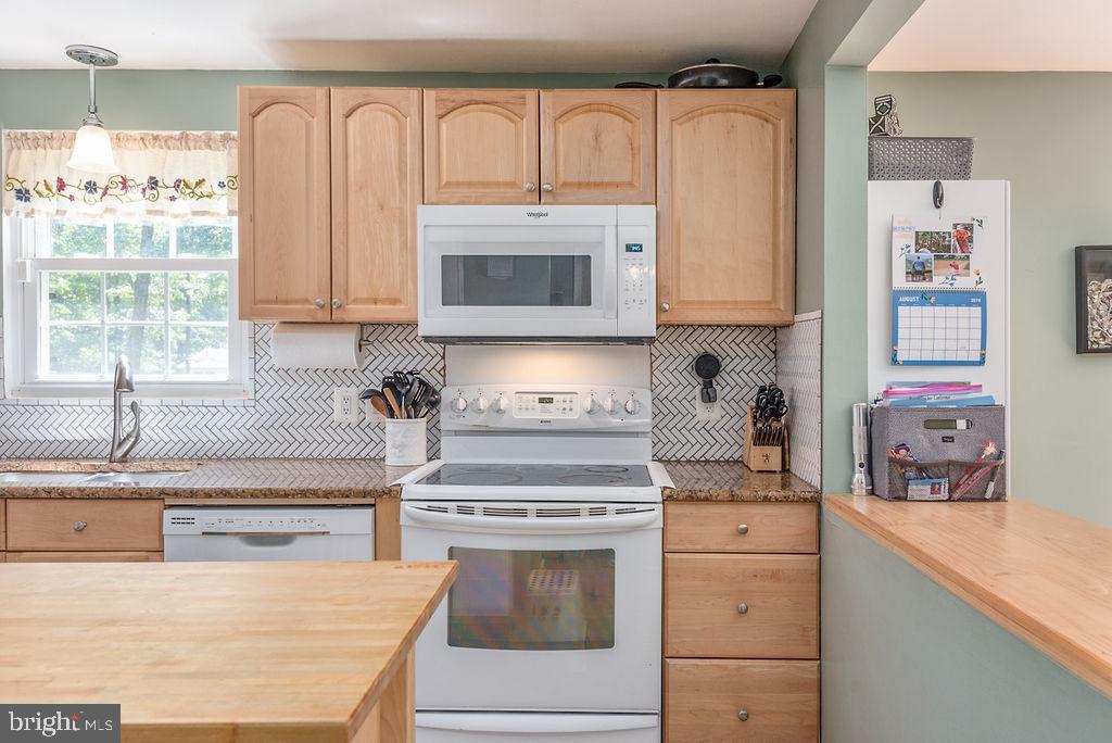 LAKE ARROWHEAD - Residential