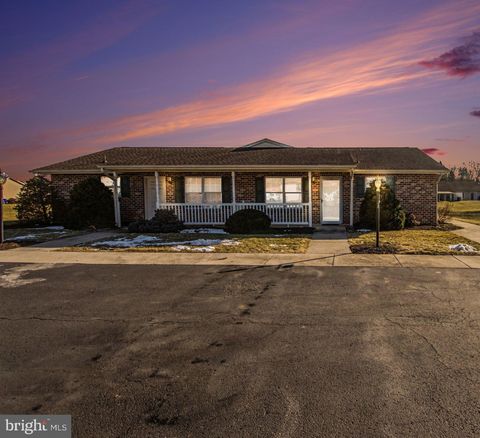 5 MEL RON COURT B CARLISLE PA 17015