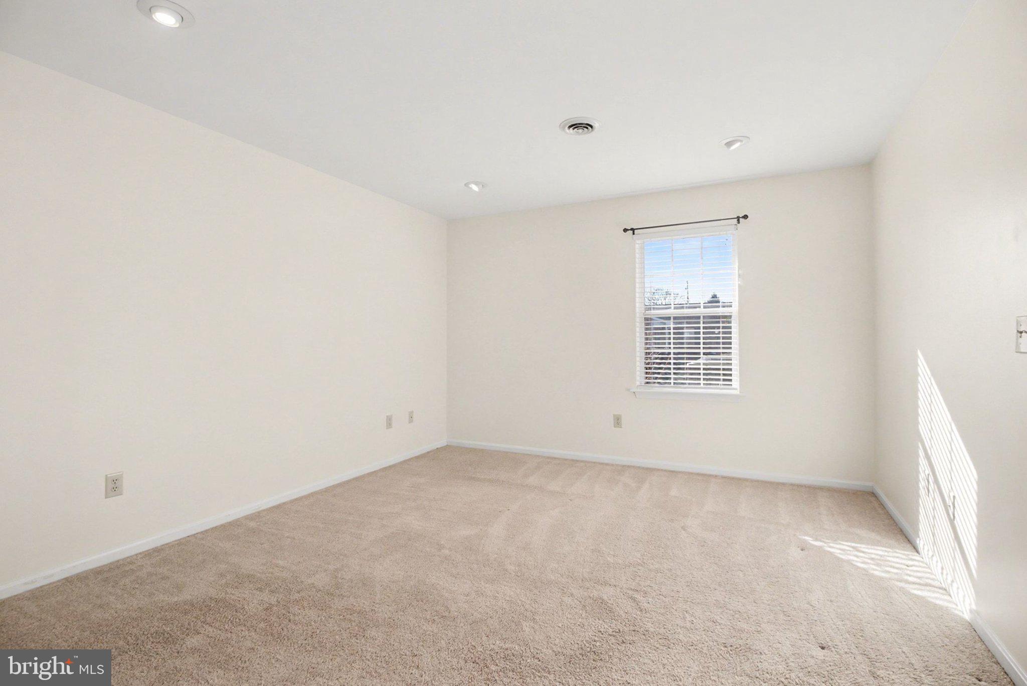 HARMONY HALL COURT - Residential