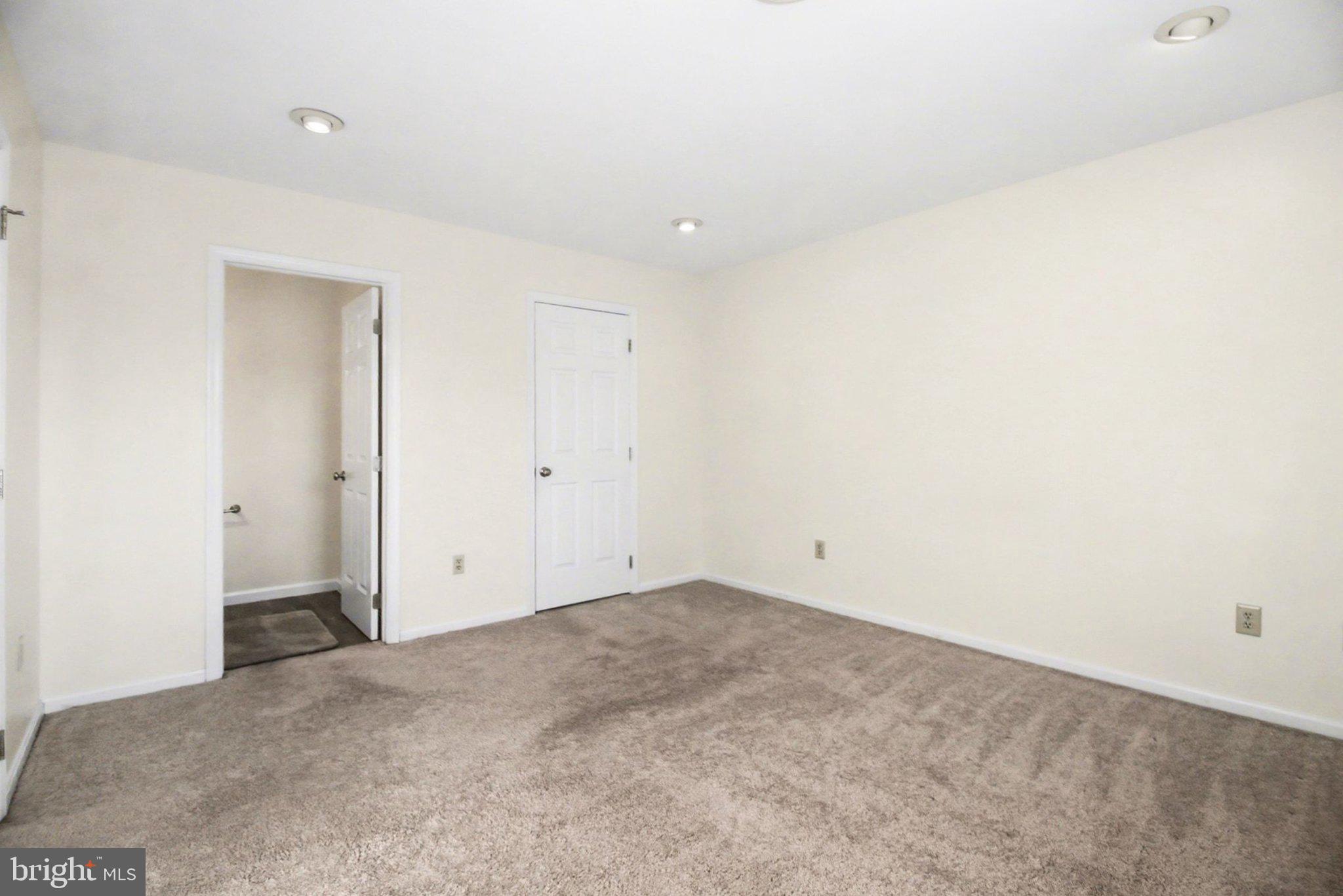 HARMONY HALL COURT - Residential