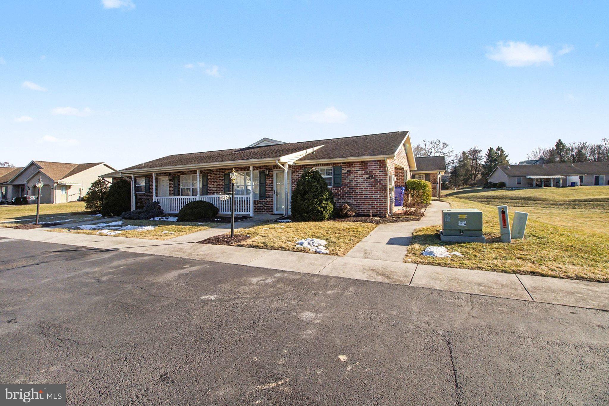 HARMONY HALL COURT - Residential