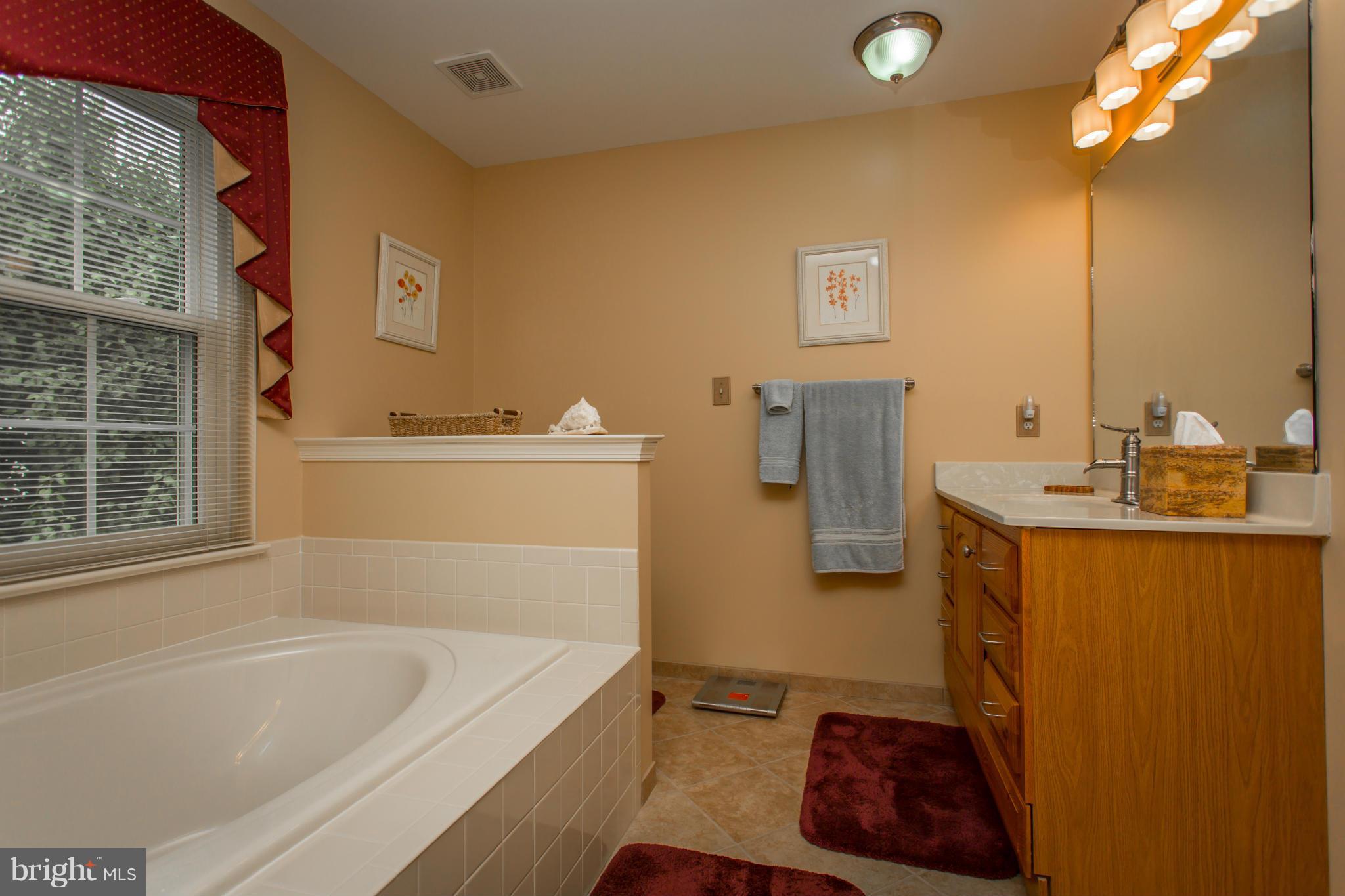 AUSTIN RIDGE - Residential