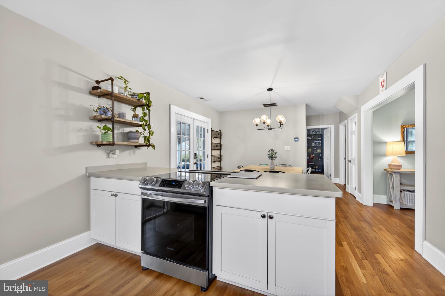 CALVERT TERRACE - Residential