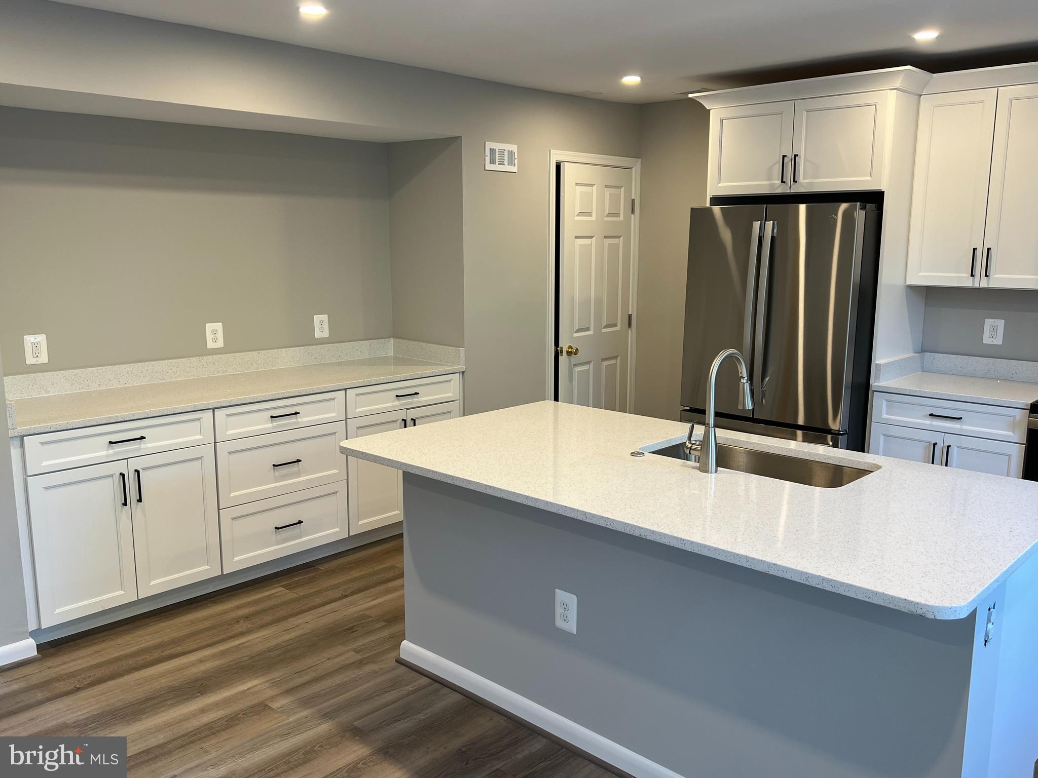 SUGARLAND RUN - Residential Lease