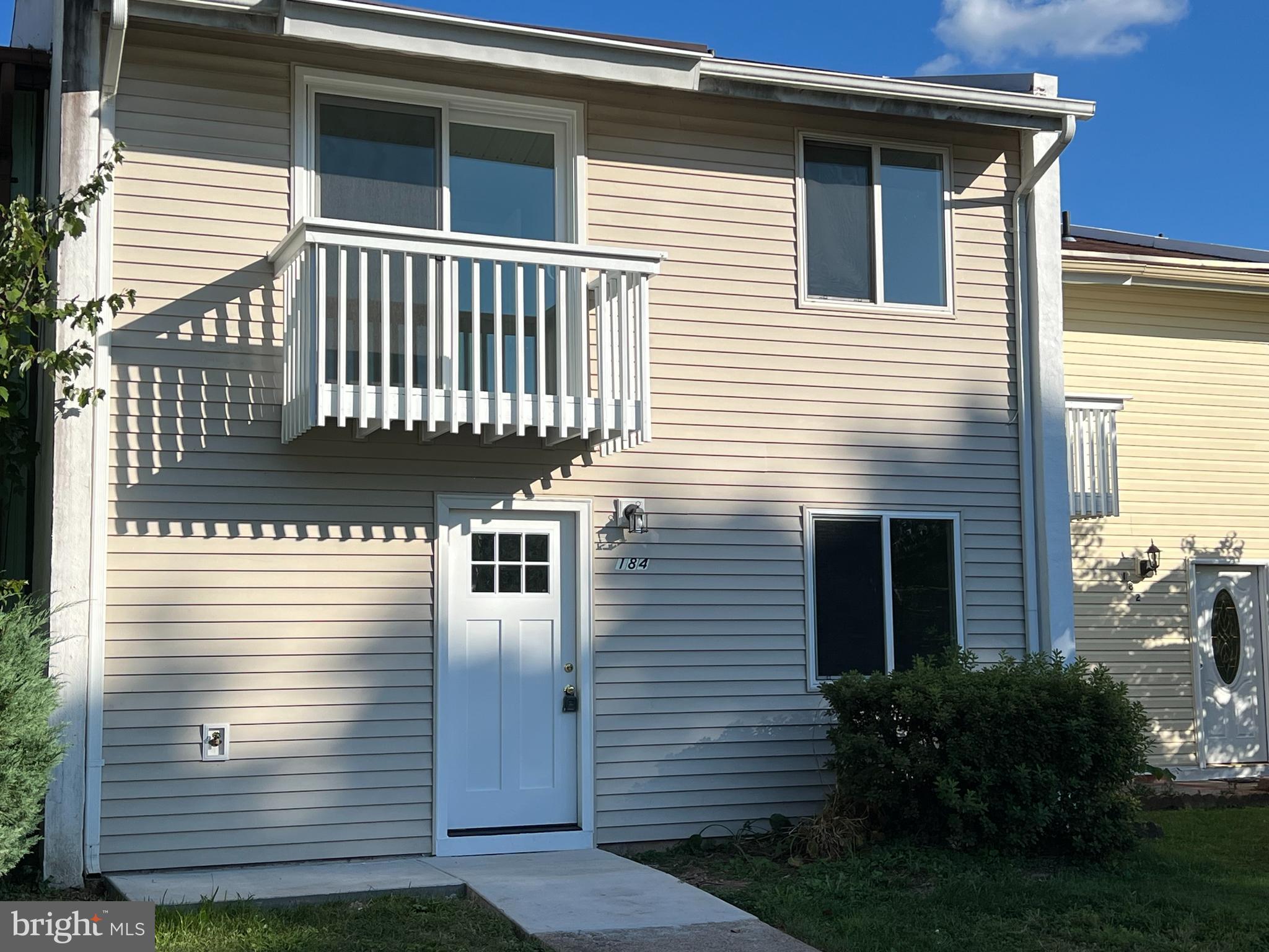 SUGARLAND RUN - Residential Lease