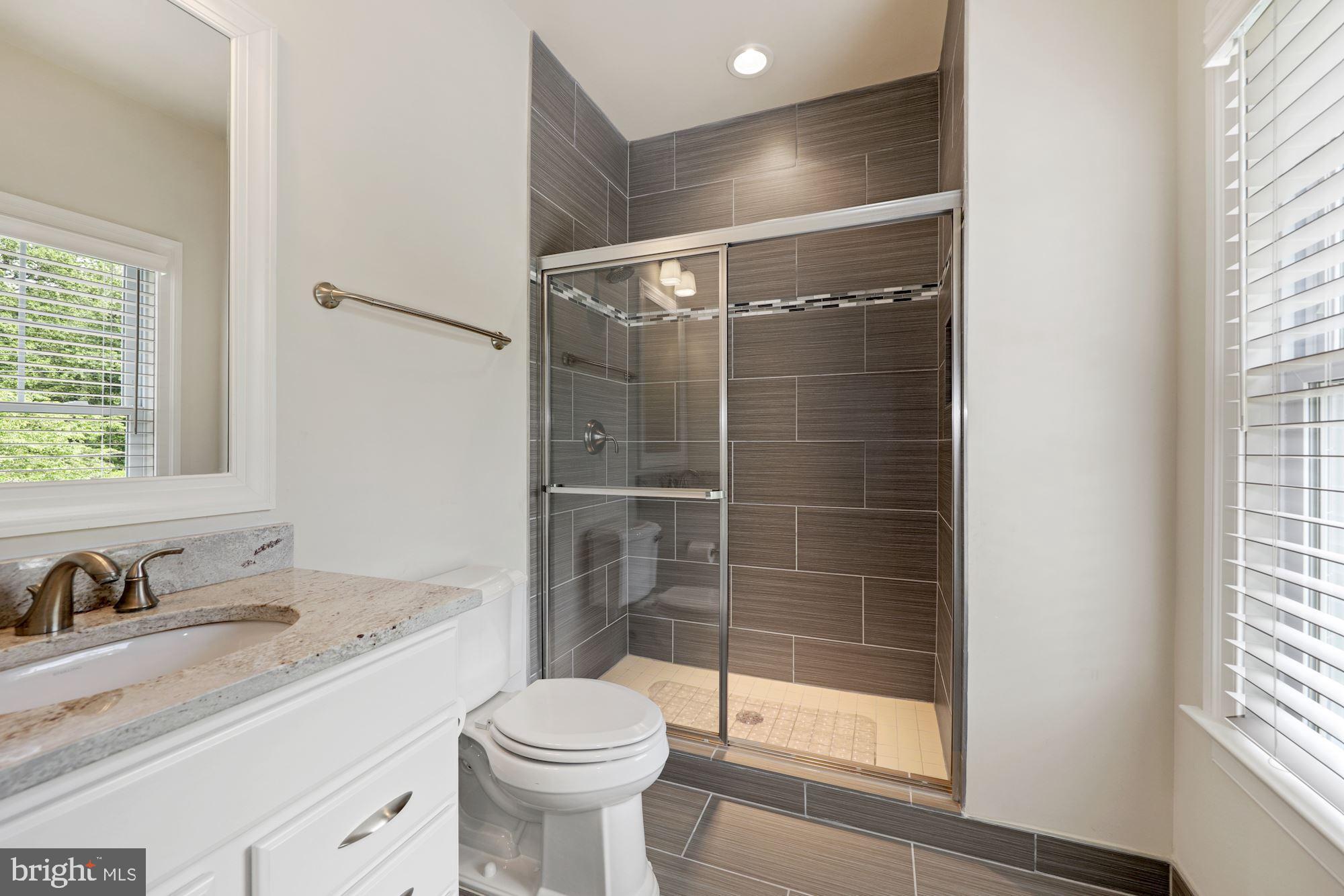 KENWOOD PARK - Residential