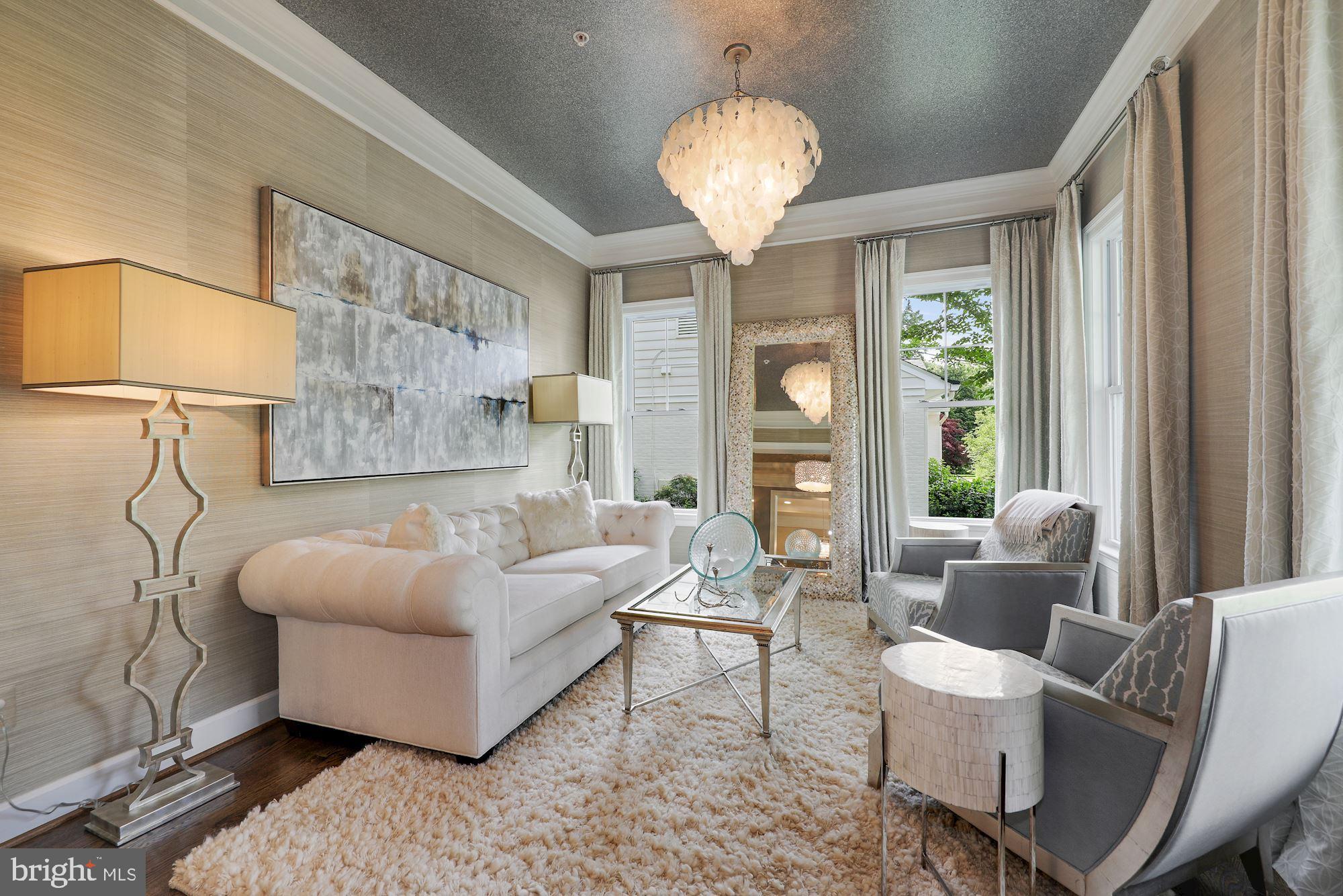 KENWOOD PARK - Residential