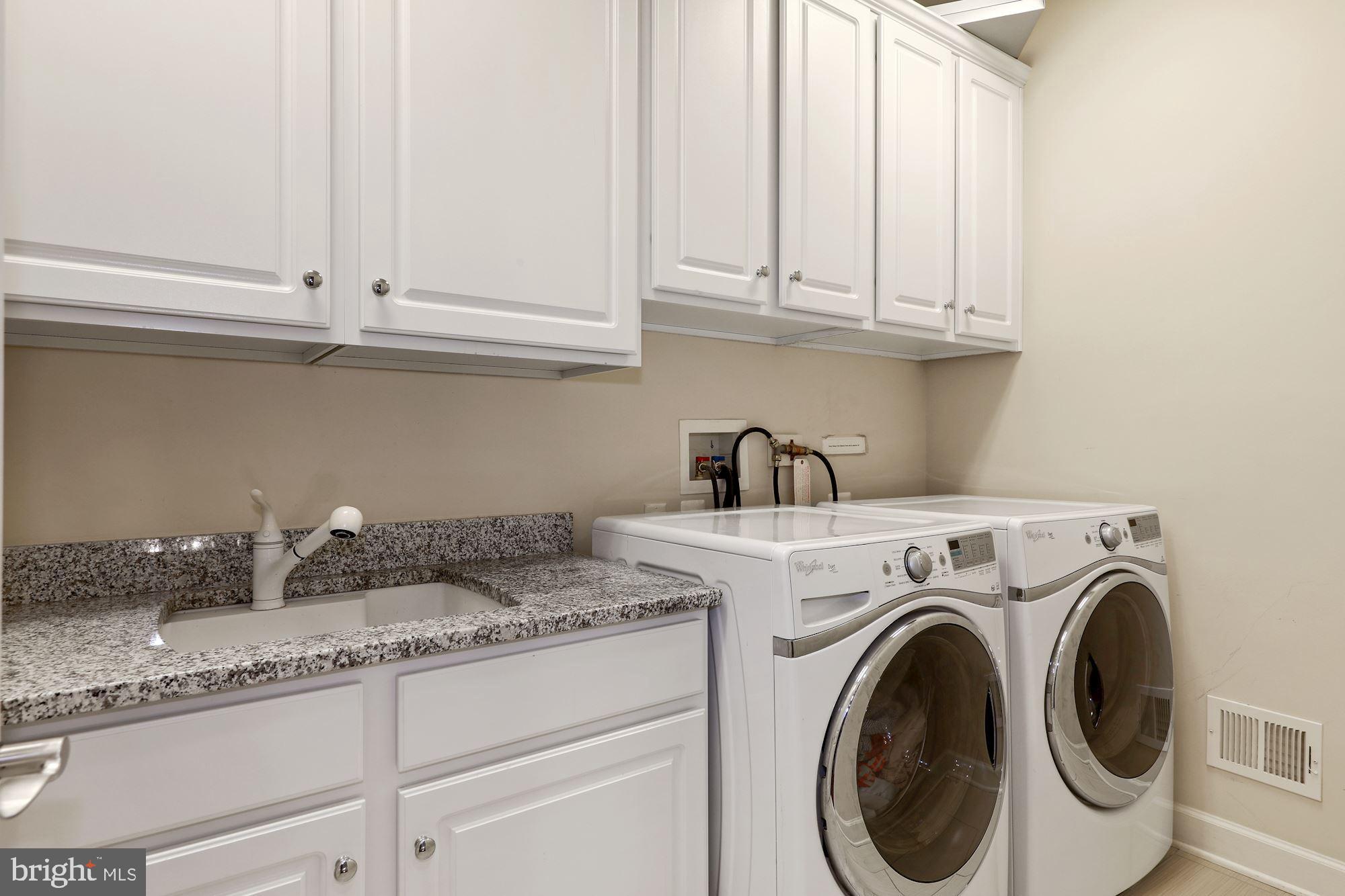 KENWOOD PARK - Residential