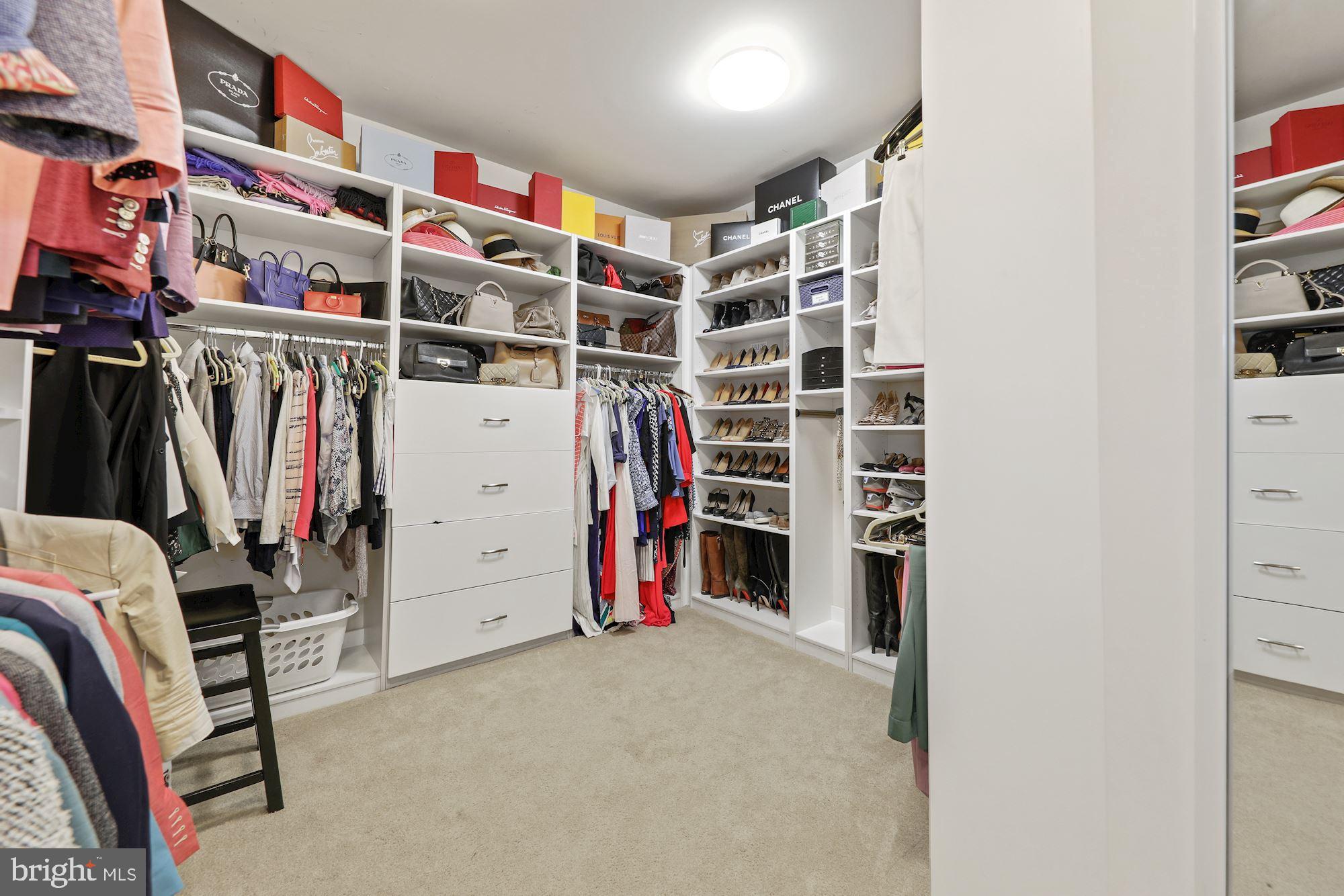 KENWOOD PARK - Residential