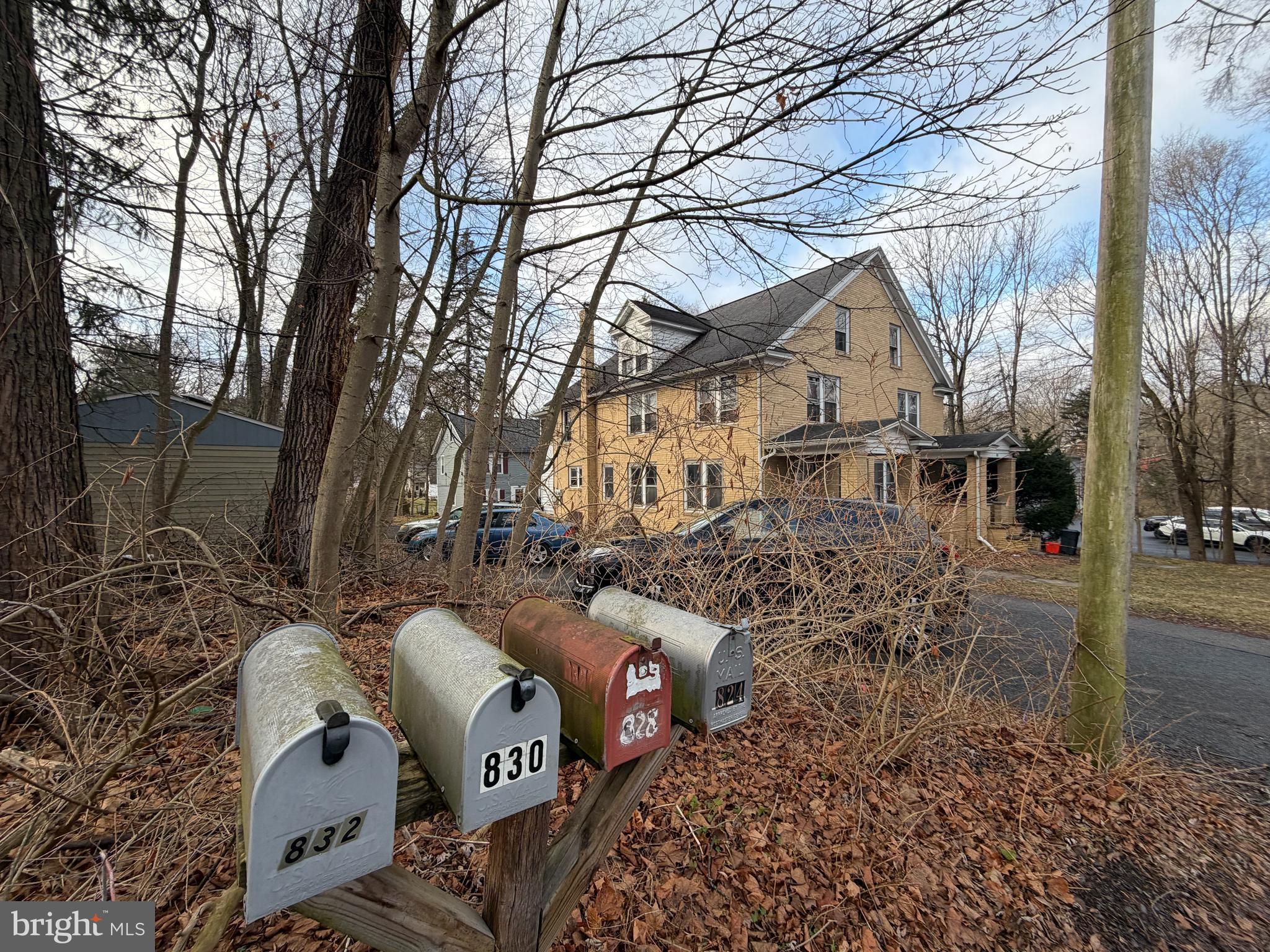 824-832 ELMWOOD STREET