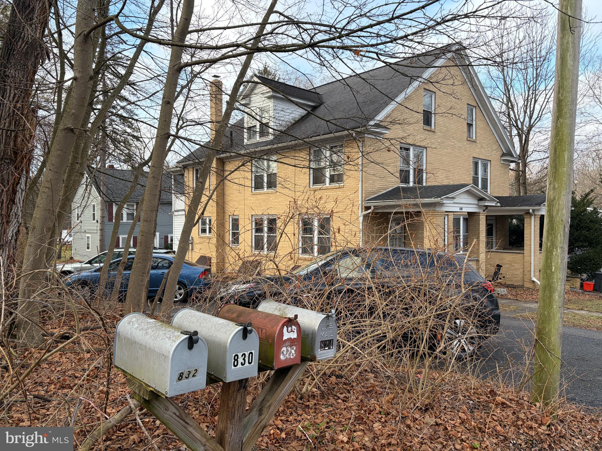 824-832 ELMWOOD STREET