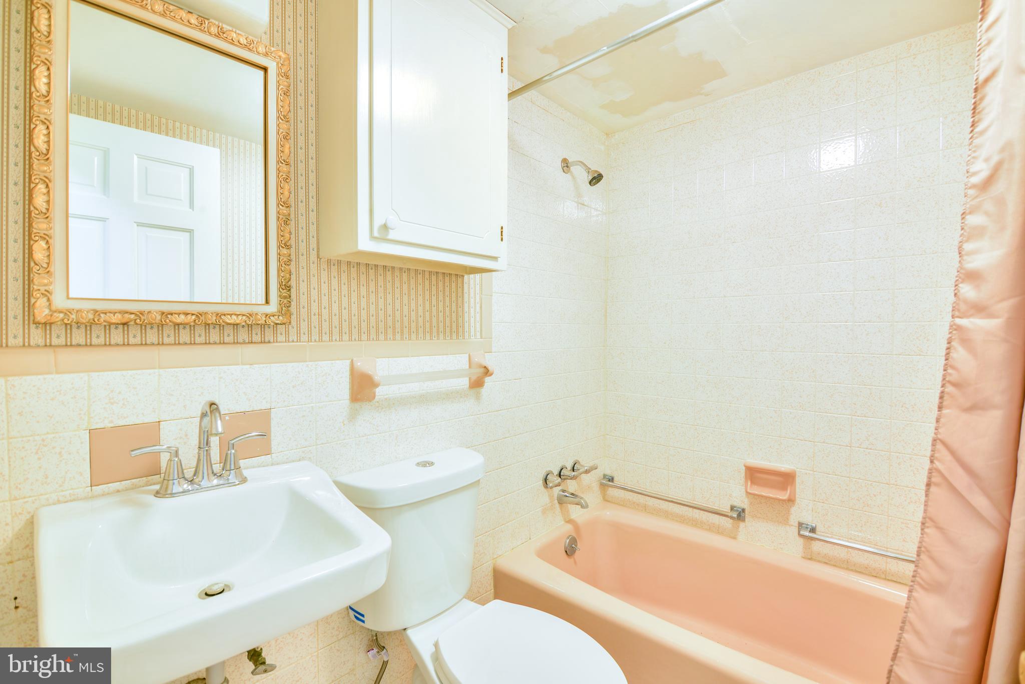 CLOVER HILL - Residential Lease