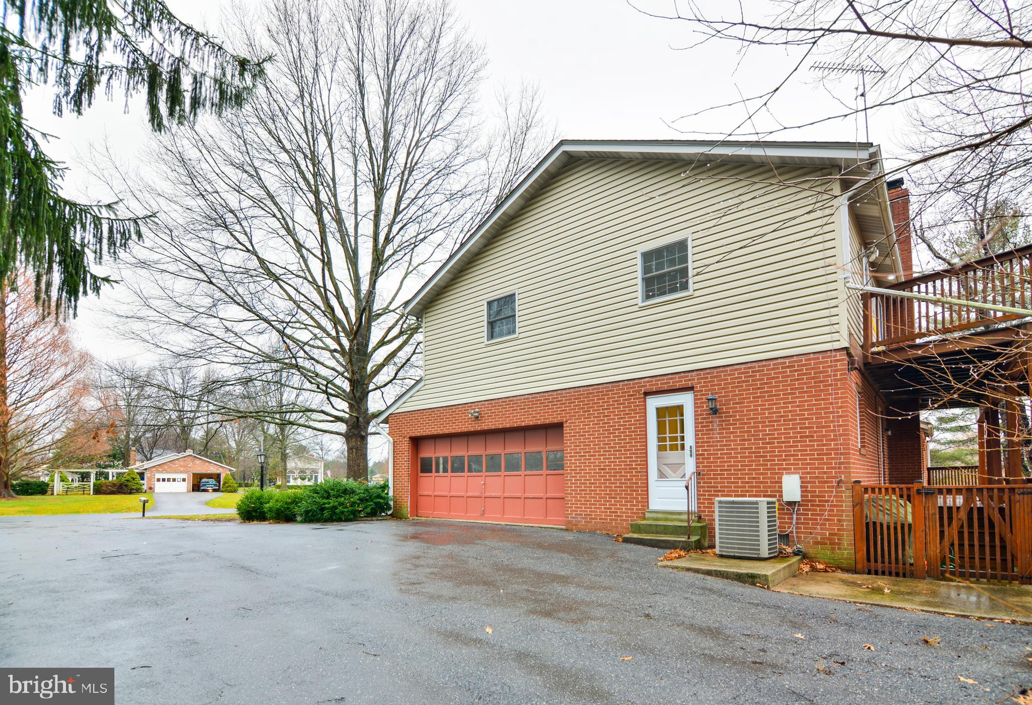 CLOVER HILL - Residential Lease