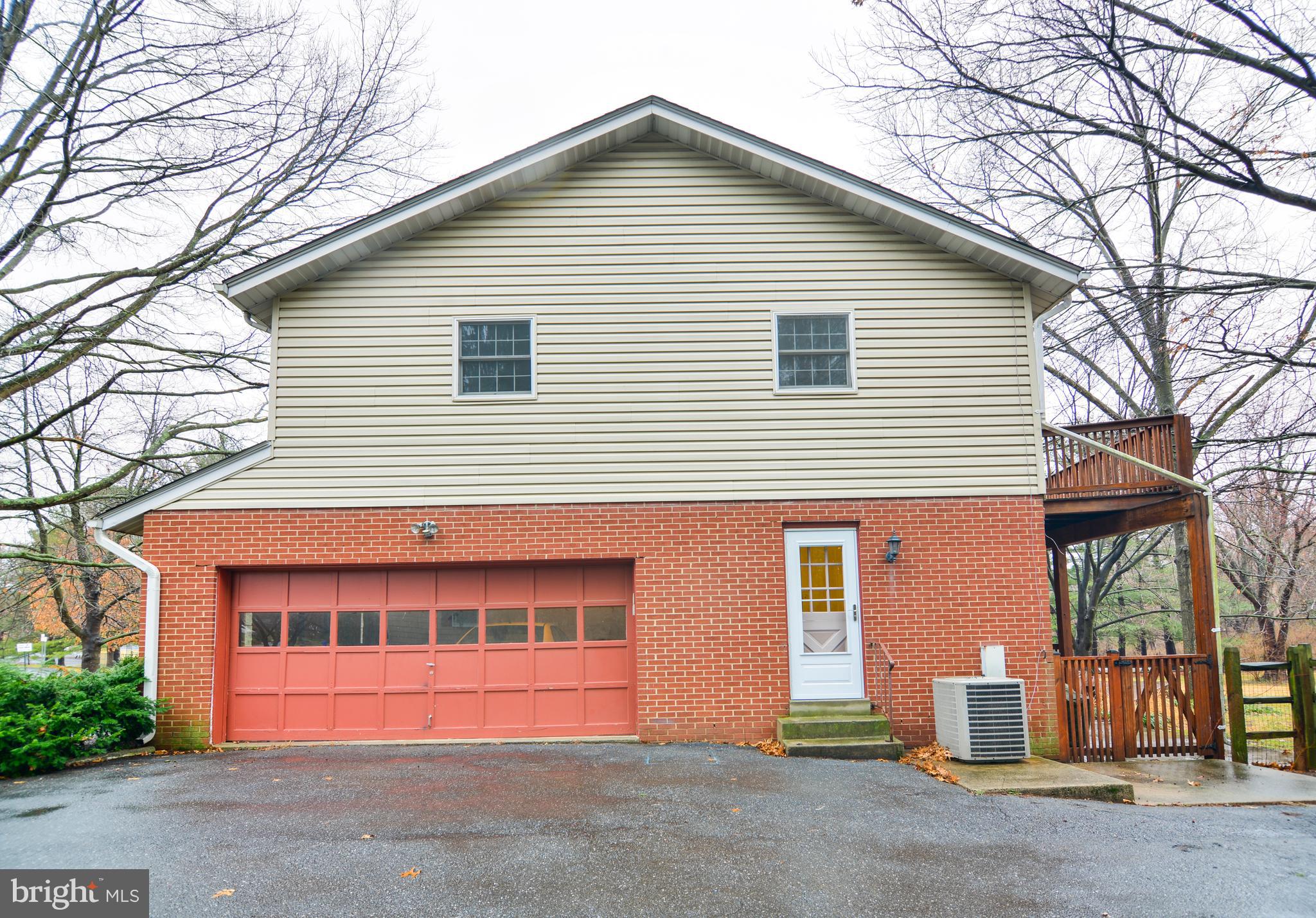 CLOVER HILL - Residential Lease