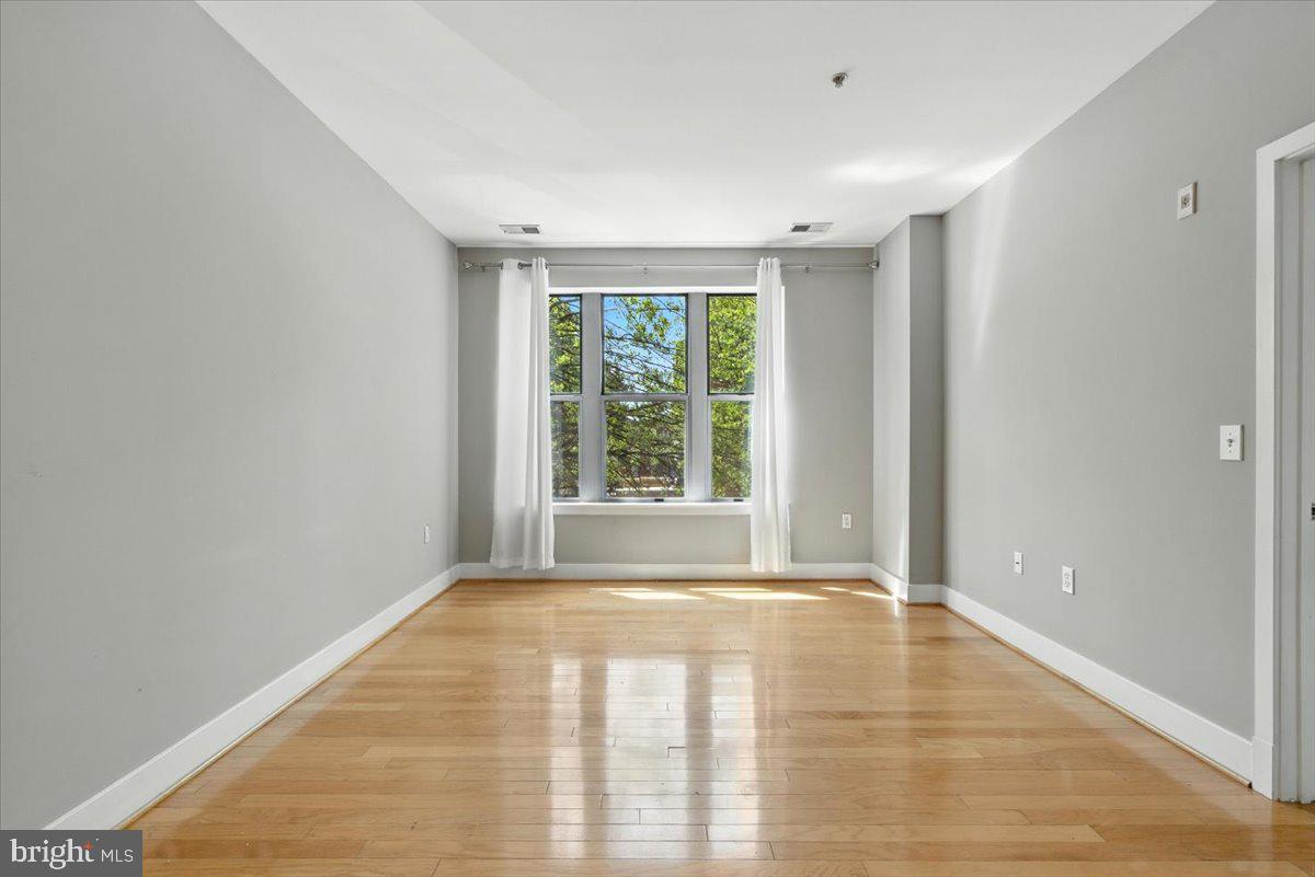 1800 WILSON - Residential Lease