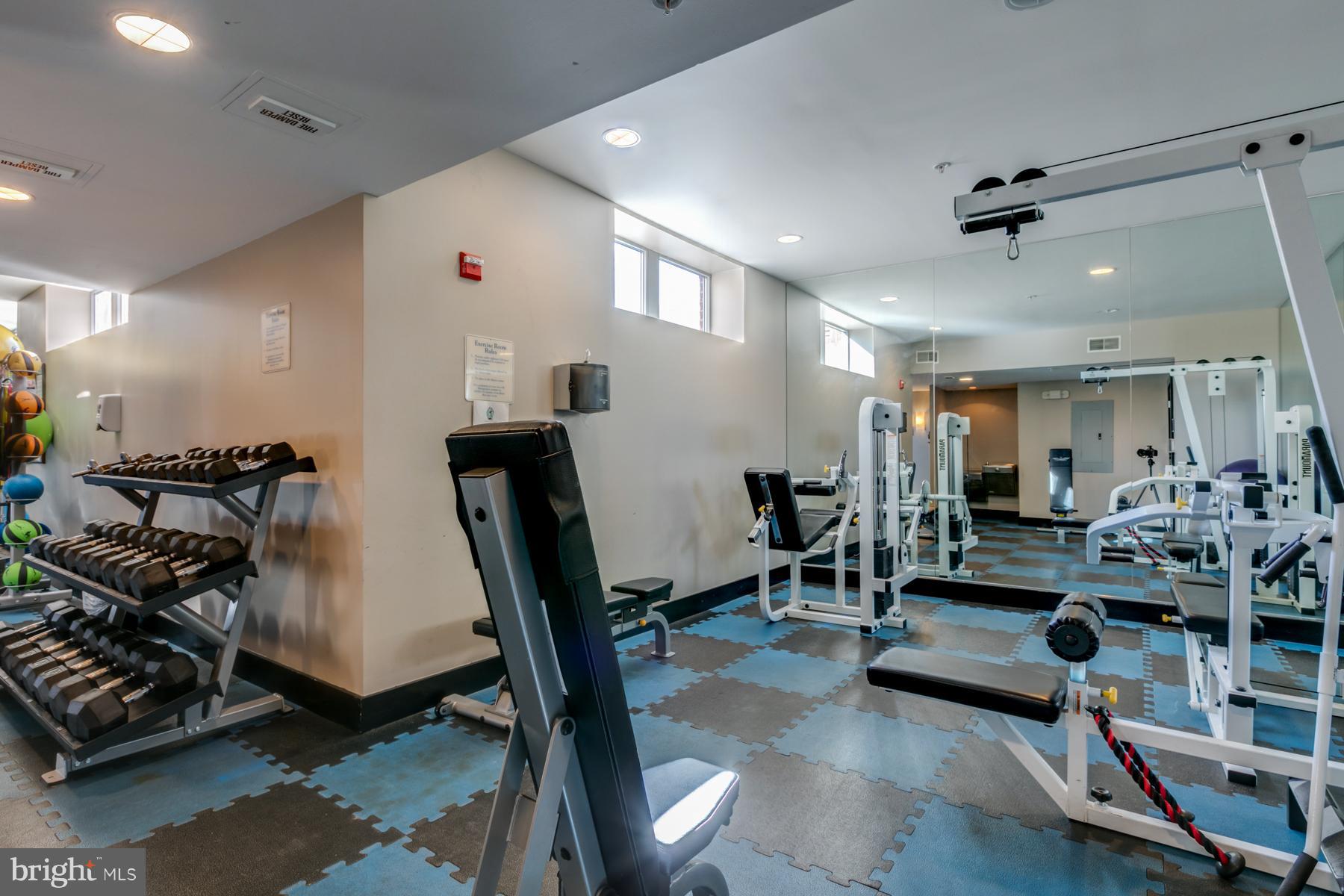 1800 WILSON - Residential Lease