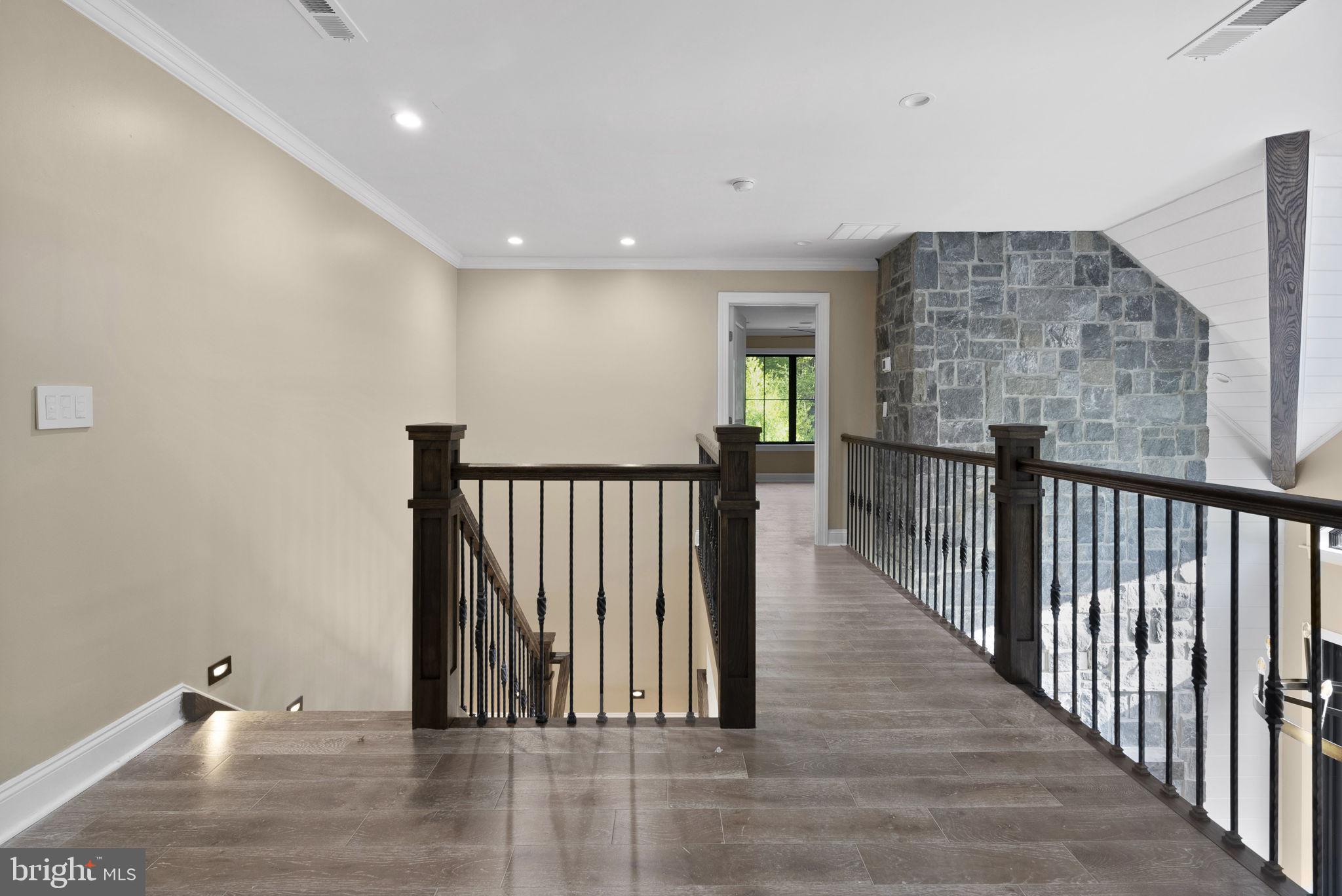 BIG BOULDER LAKE - Residential