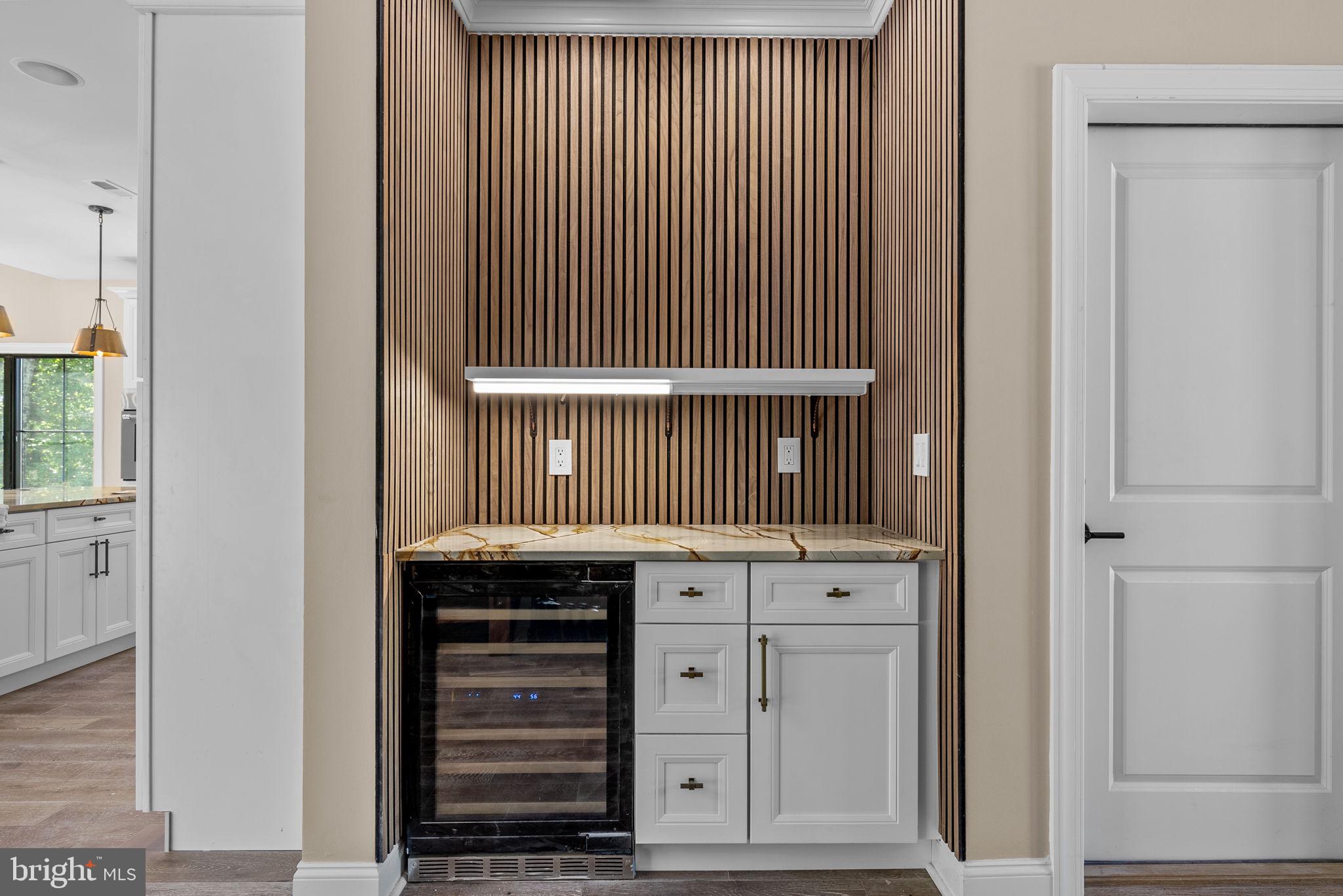 BIG BOULDER LAKE - Residential