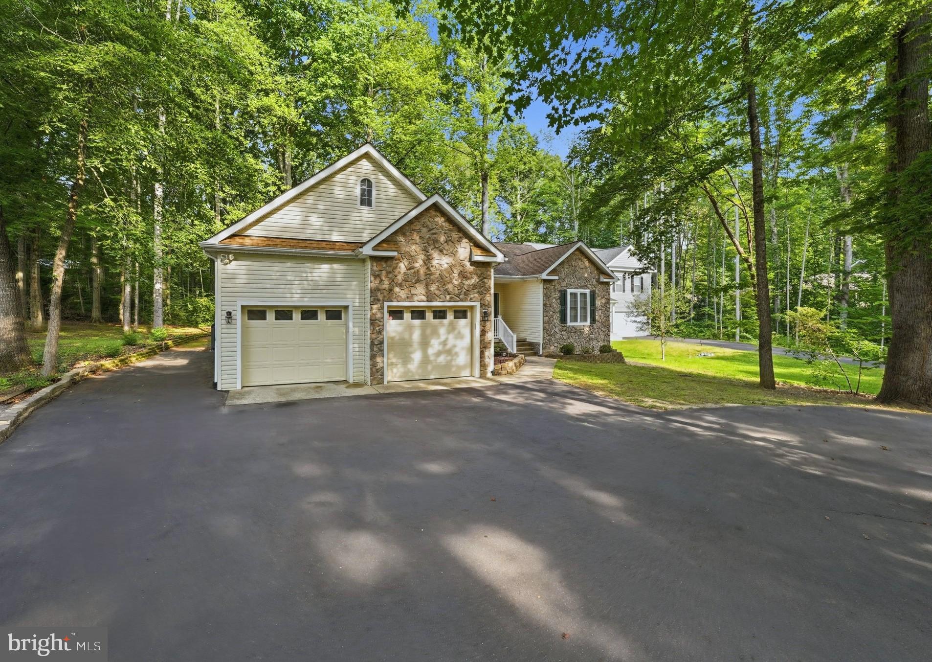 109 BUTLER CIRCLE