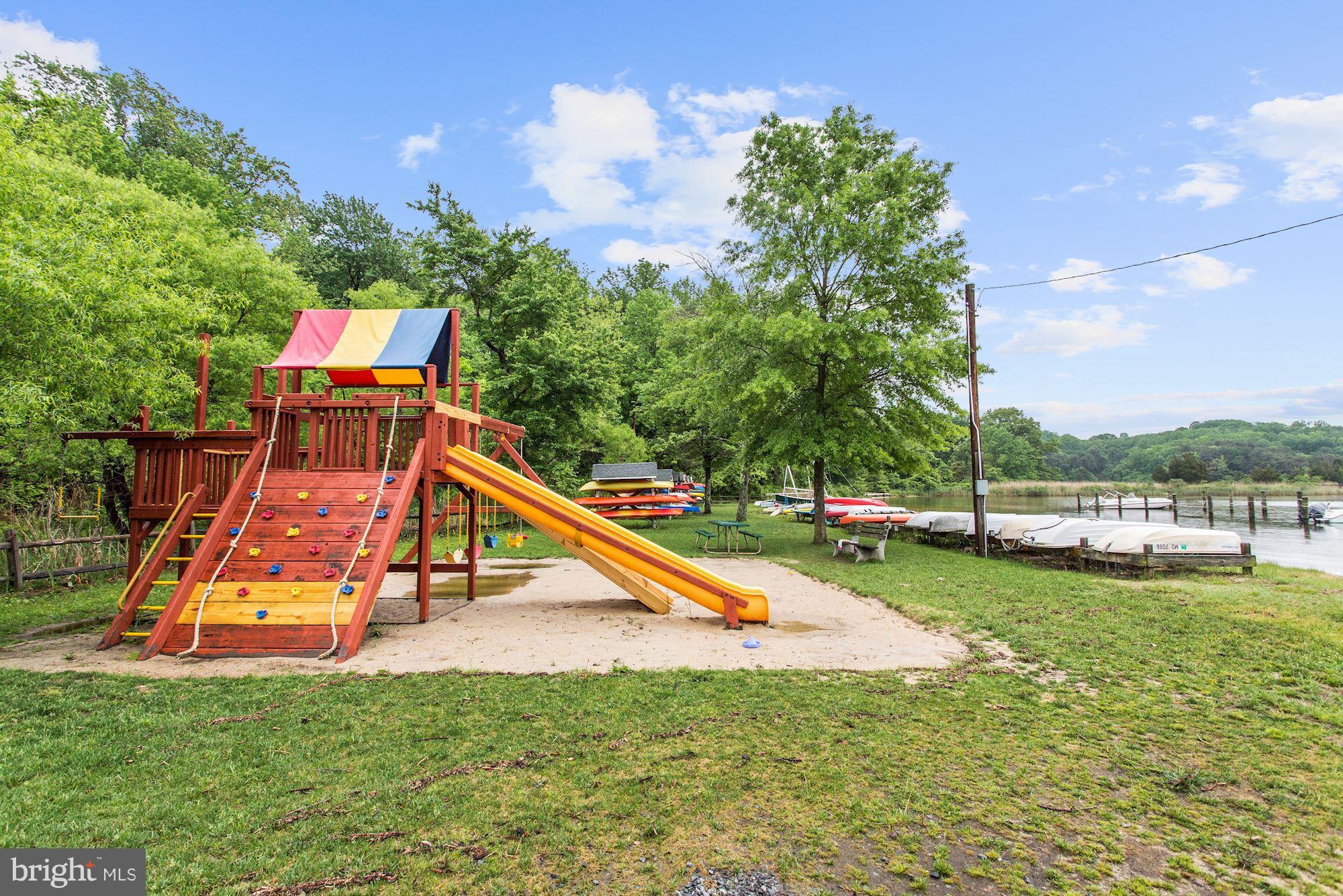 OLDE SEVERNA PARK - Residential