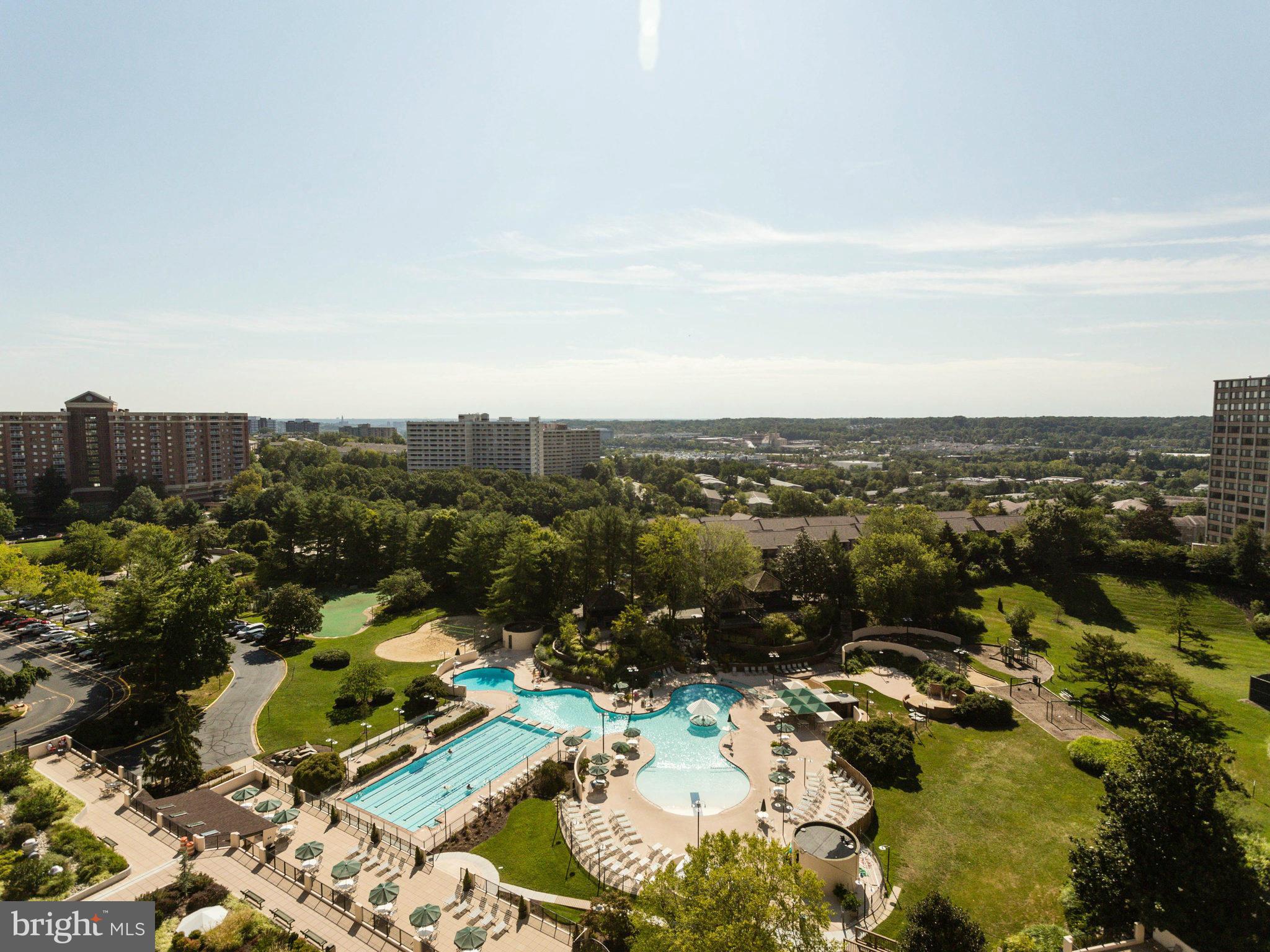 WATERGATE AT LANDMARK - Residential