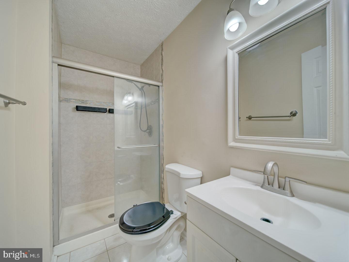 HILLCREST TOWNE - Residential