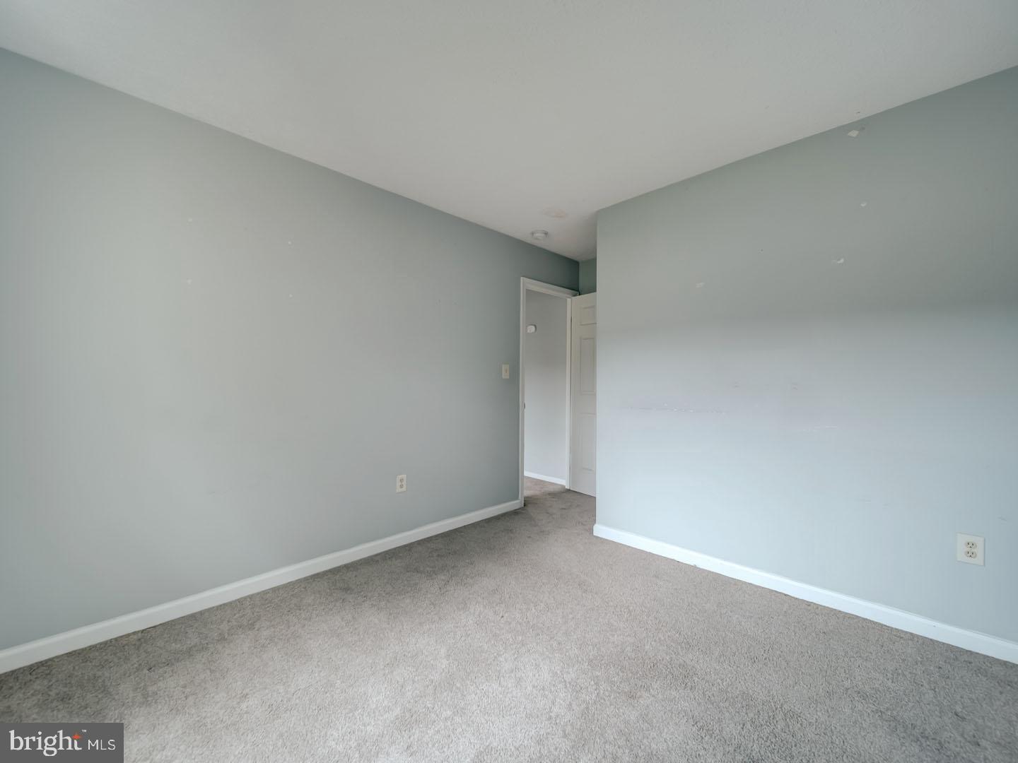 HILLCREST TOWNE - Residential