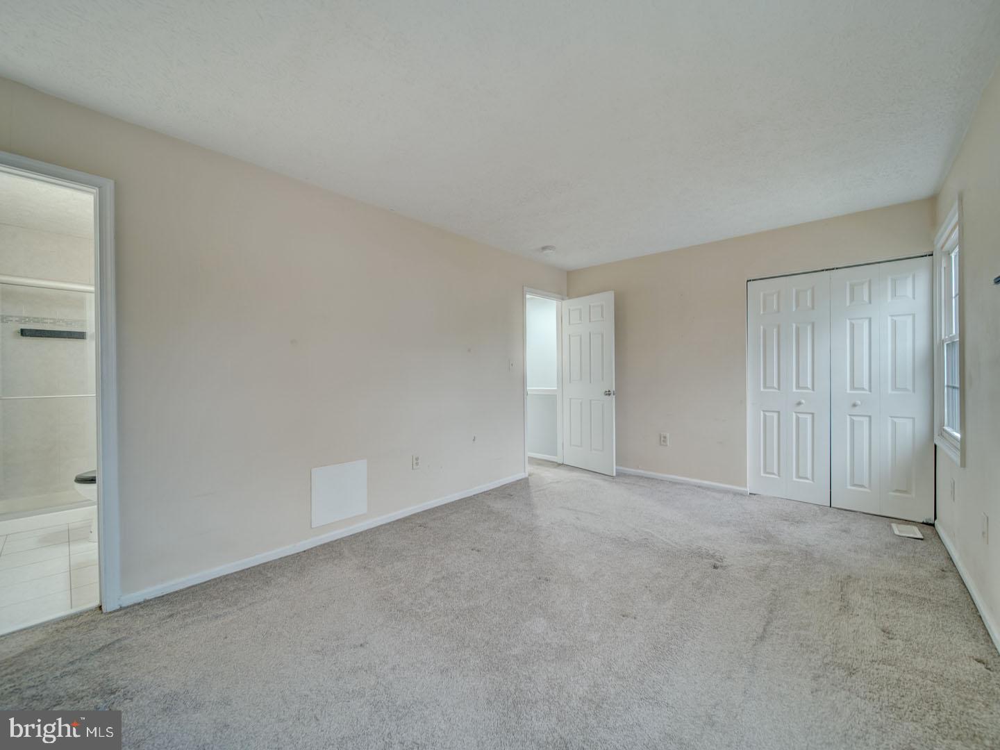 HILLCREST TOWNE - Residential