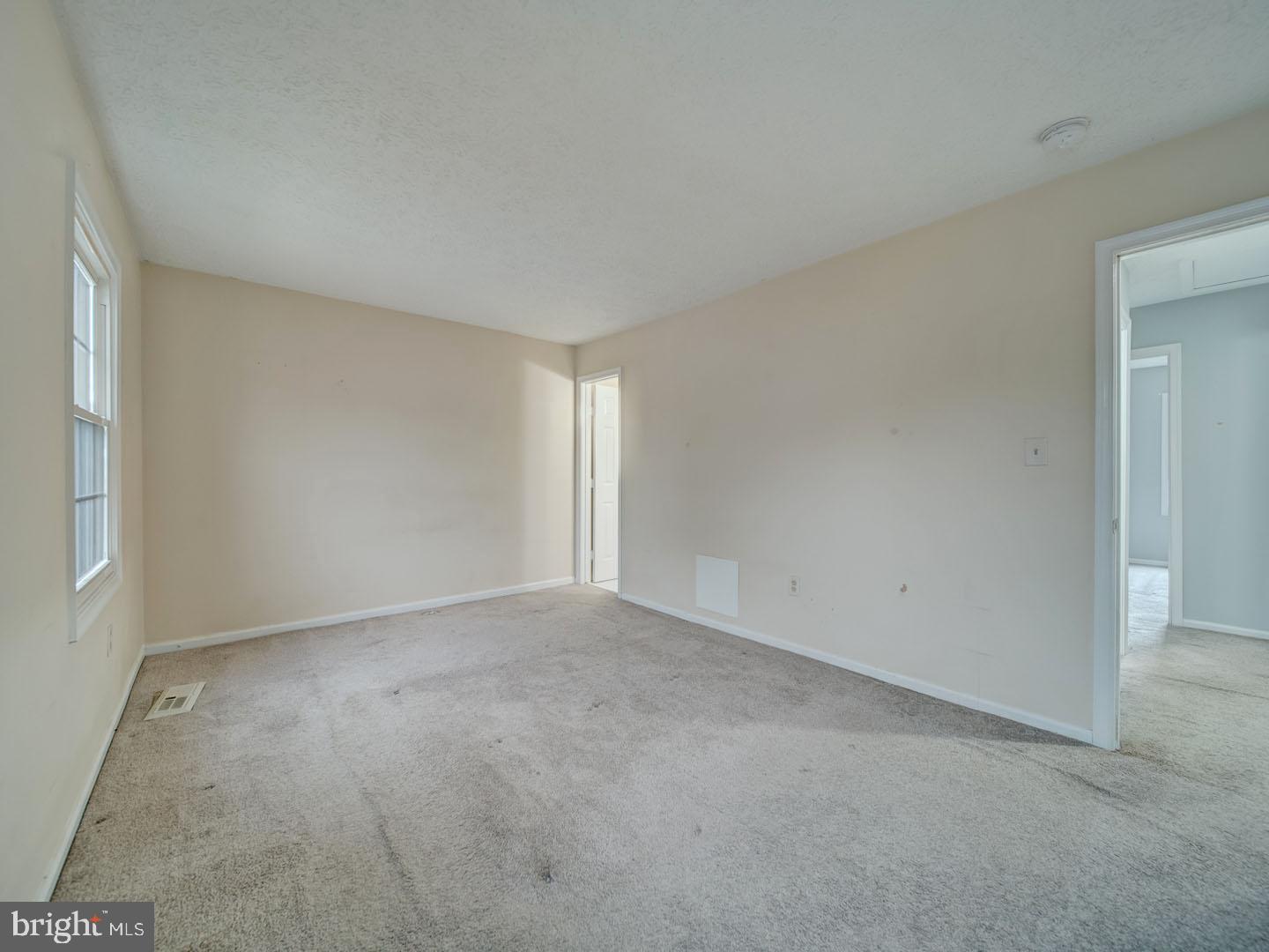 HILLCREST TOWNE - Residential