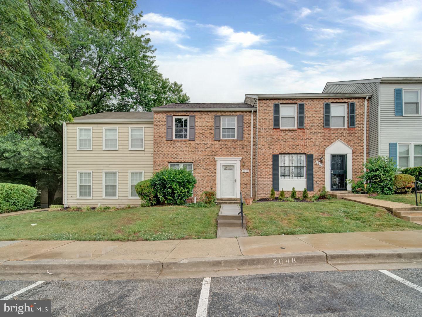 HILLCREST TOWNE - Residential
