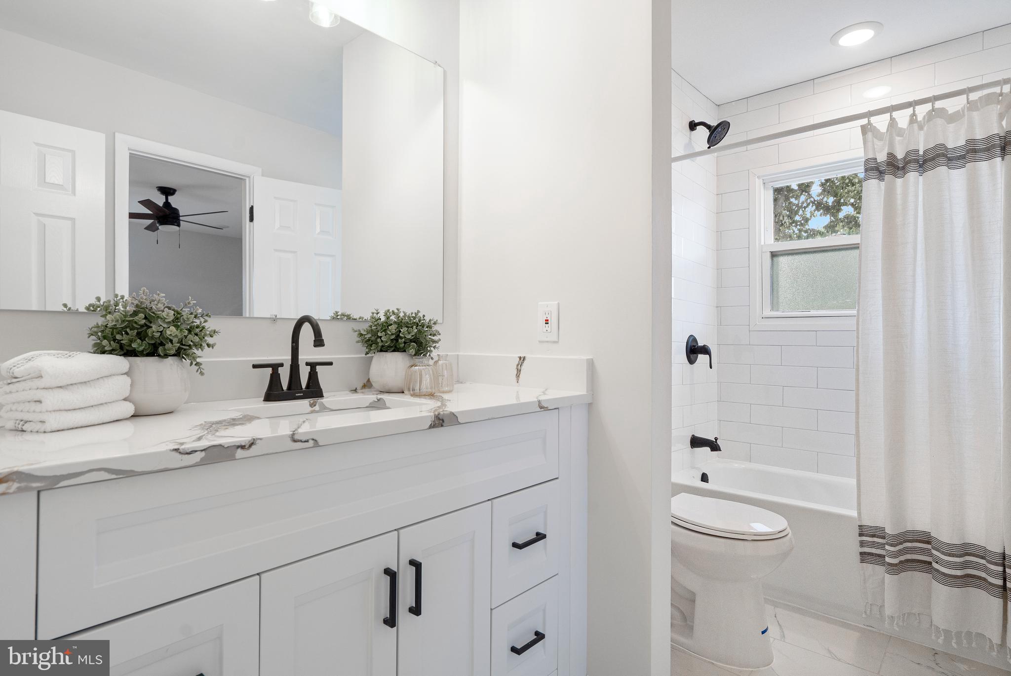 EDGE MEAD - Residential