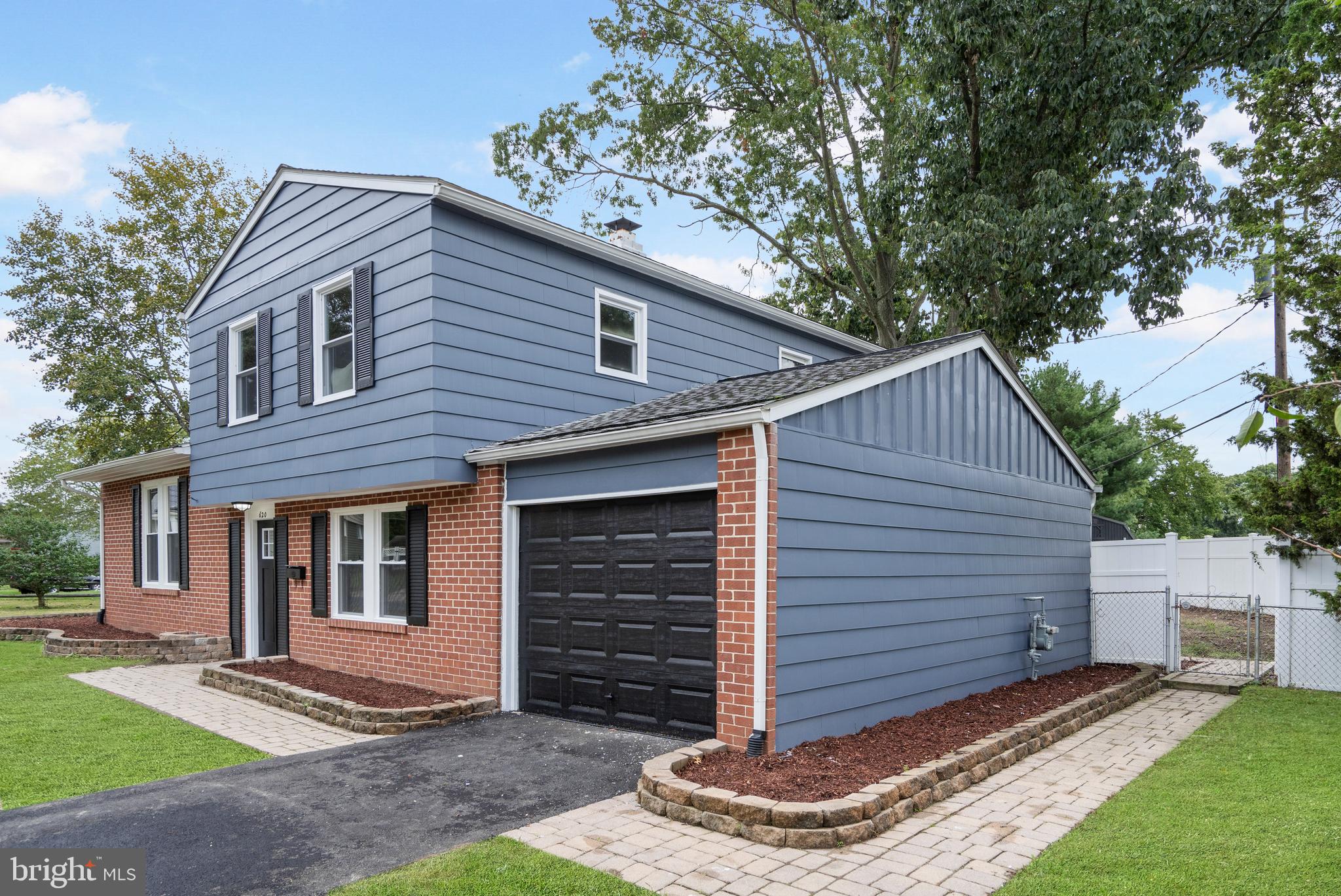 EDGE MEAD - Residential