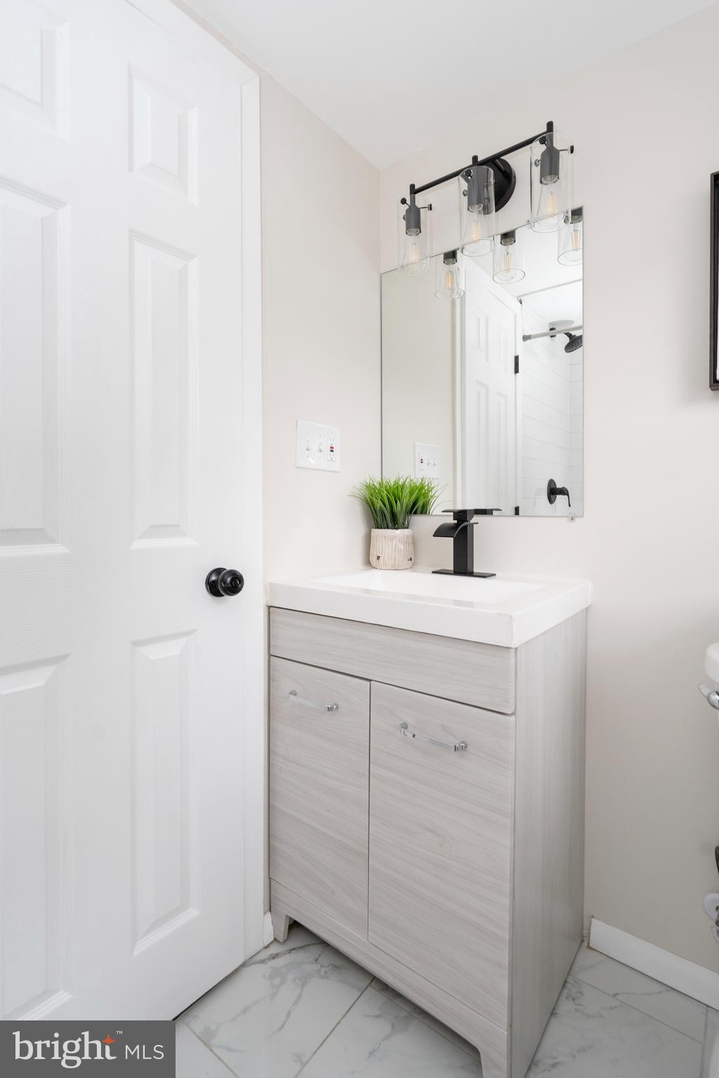 EDGE MEAD - Residential