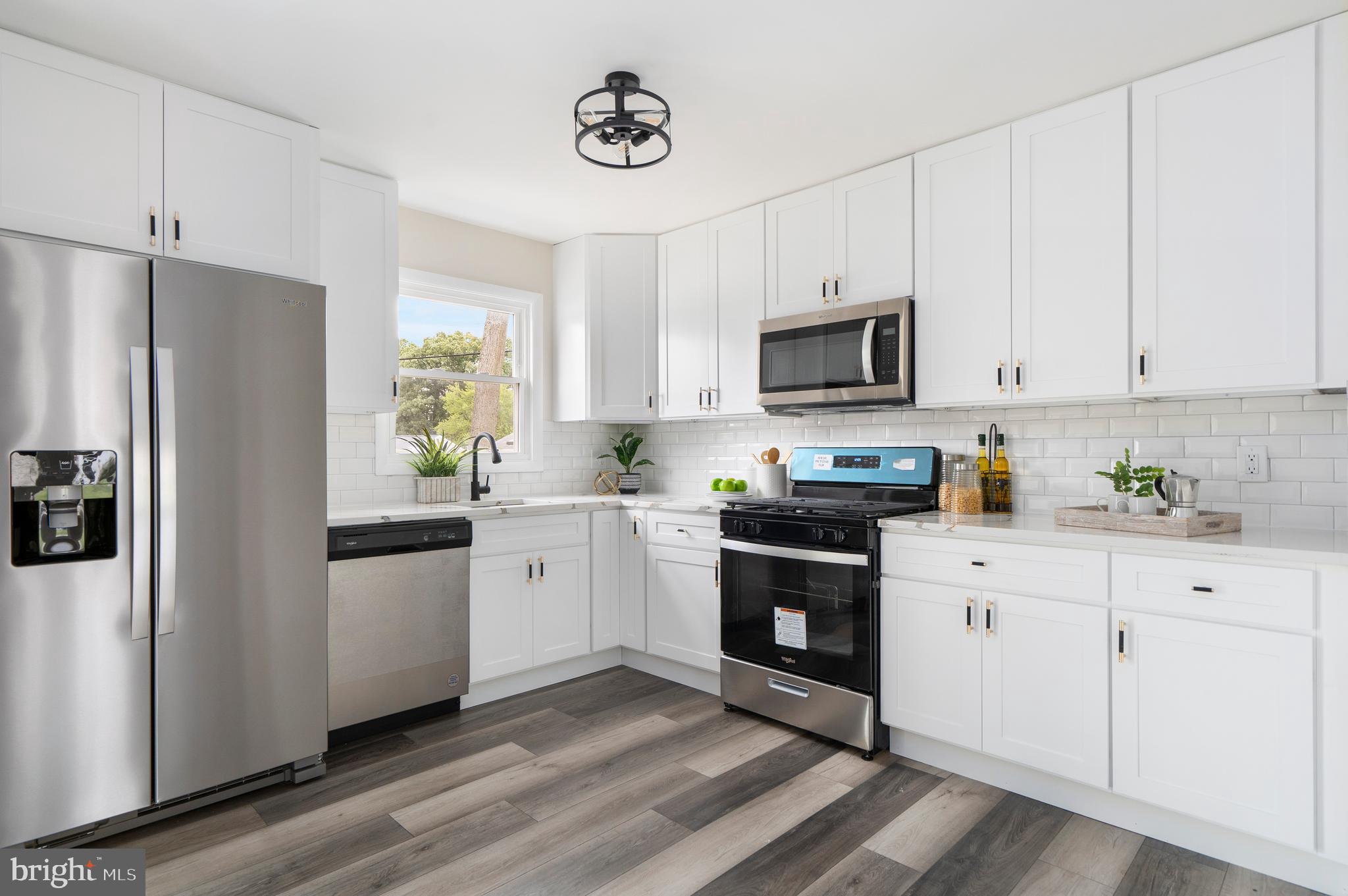 EDGE MEAD - Residential