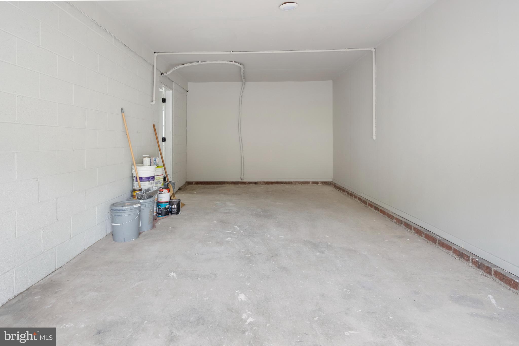 EDGE MEAD - Residential