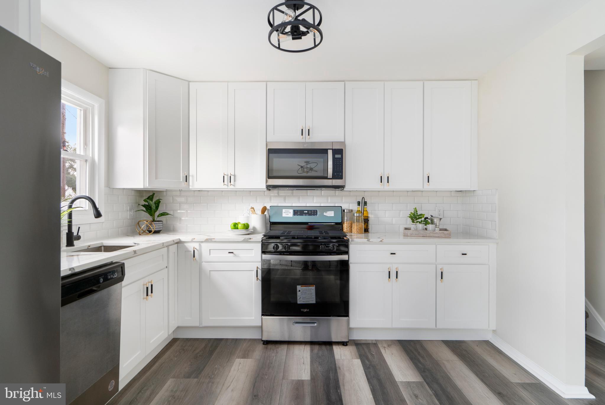 EDGE MEAD - Residential