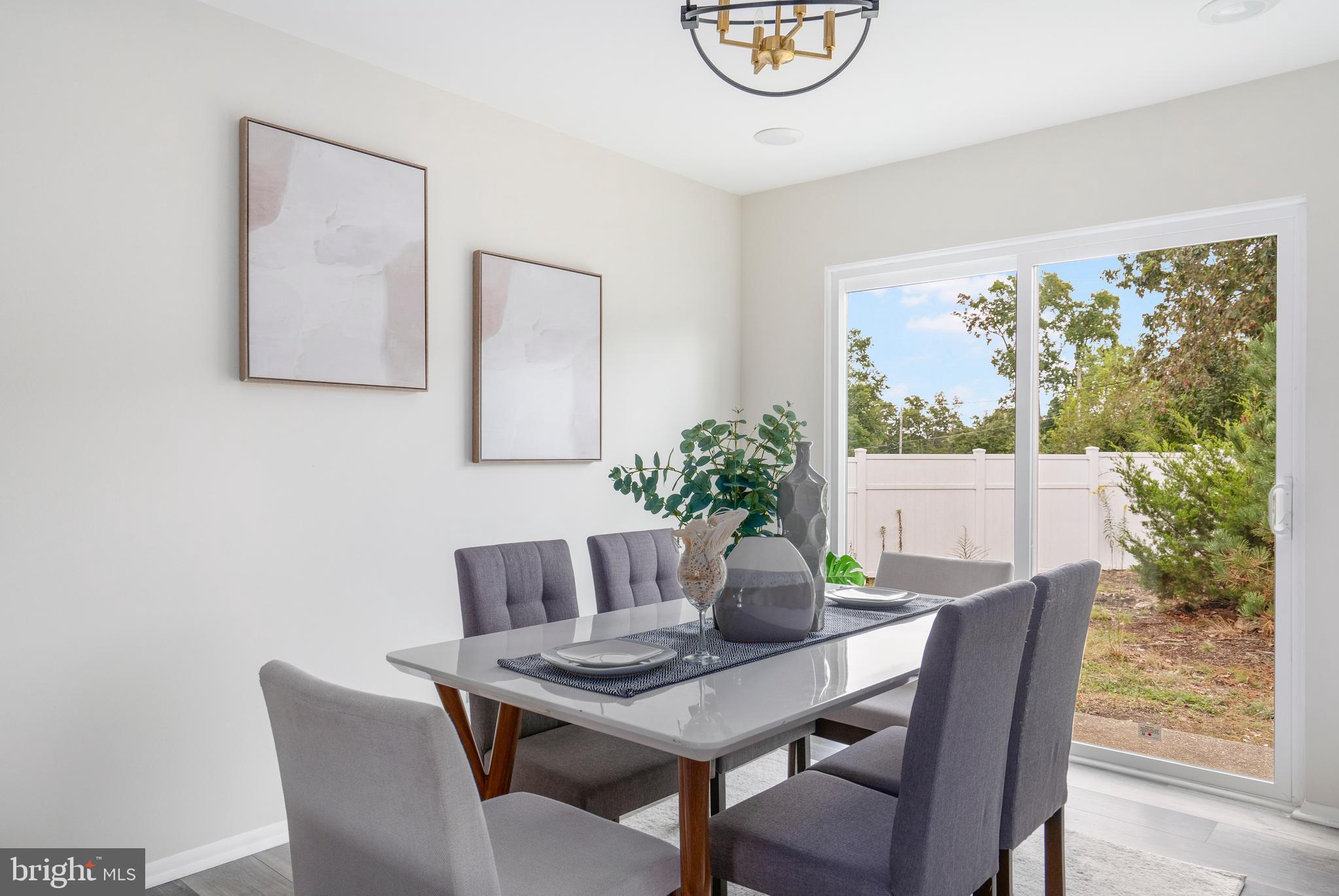 EDGE MEAD - Residential