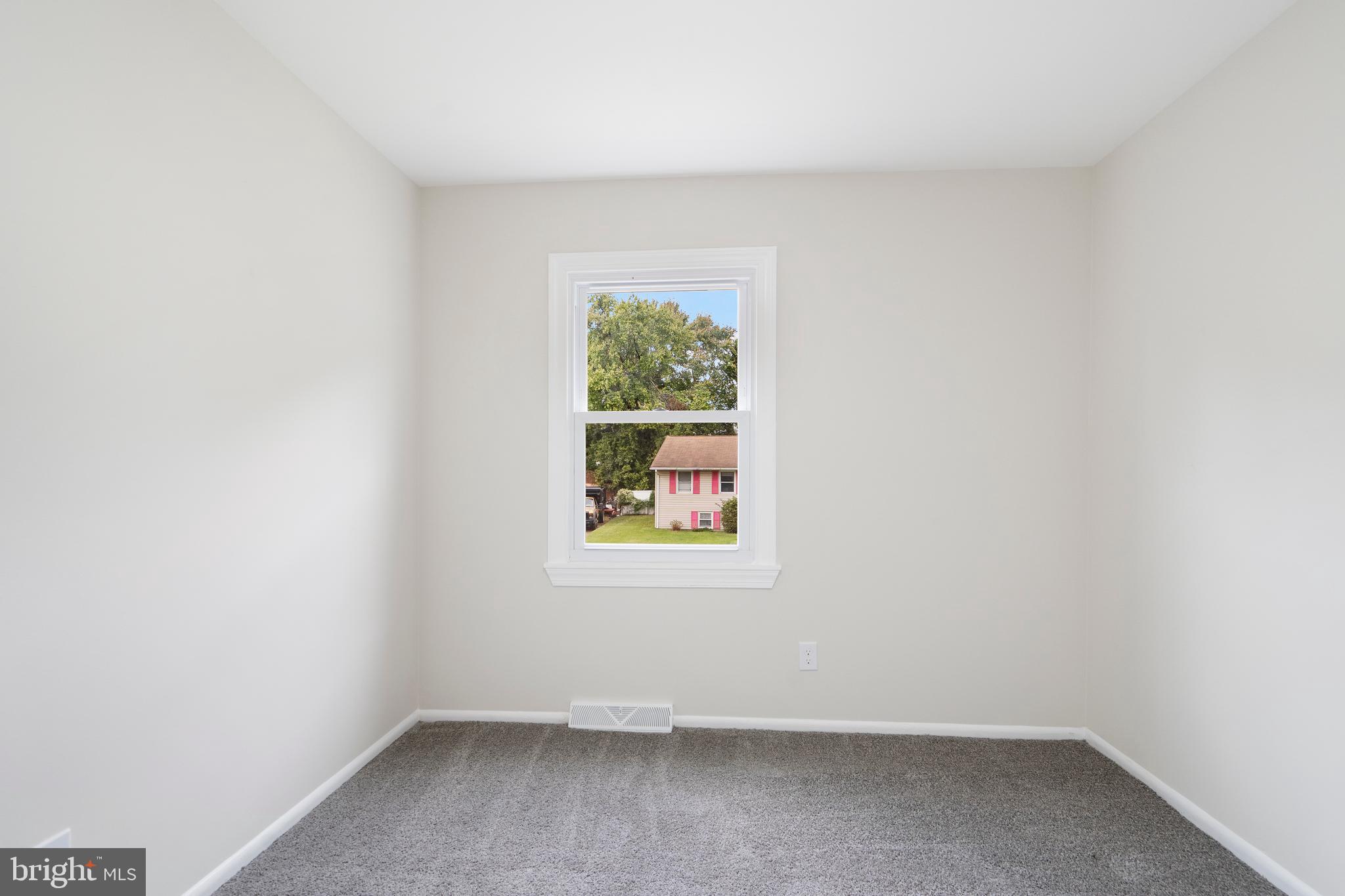 EDGE MEAD - Residential