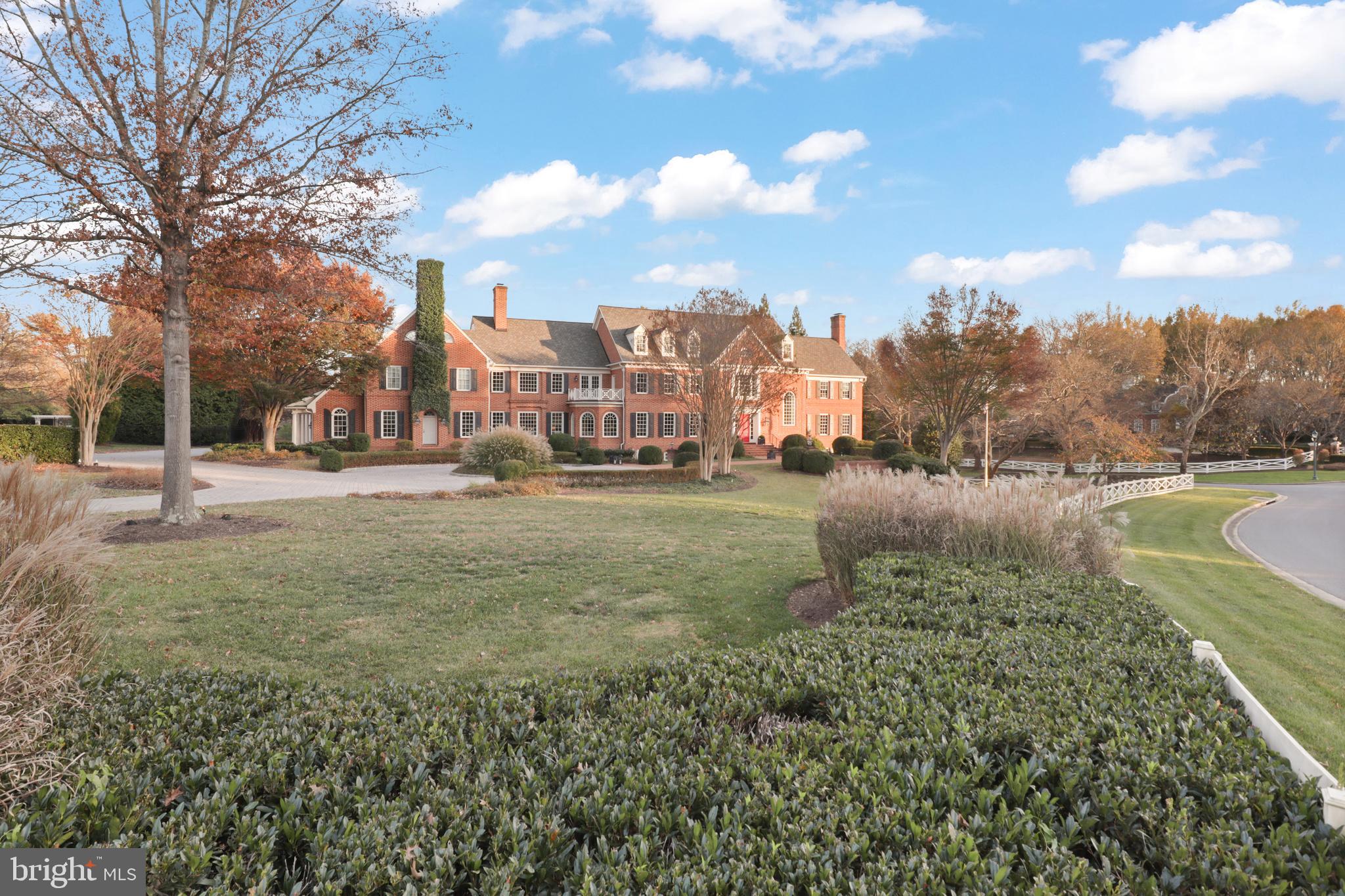 SADDLE RIDGE - Residential