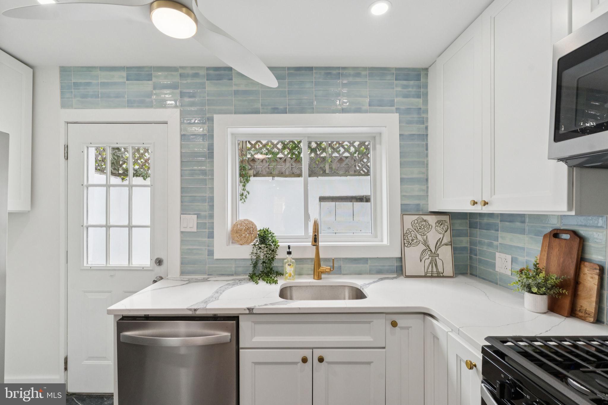 BELLA VISTA - Residential