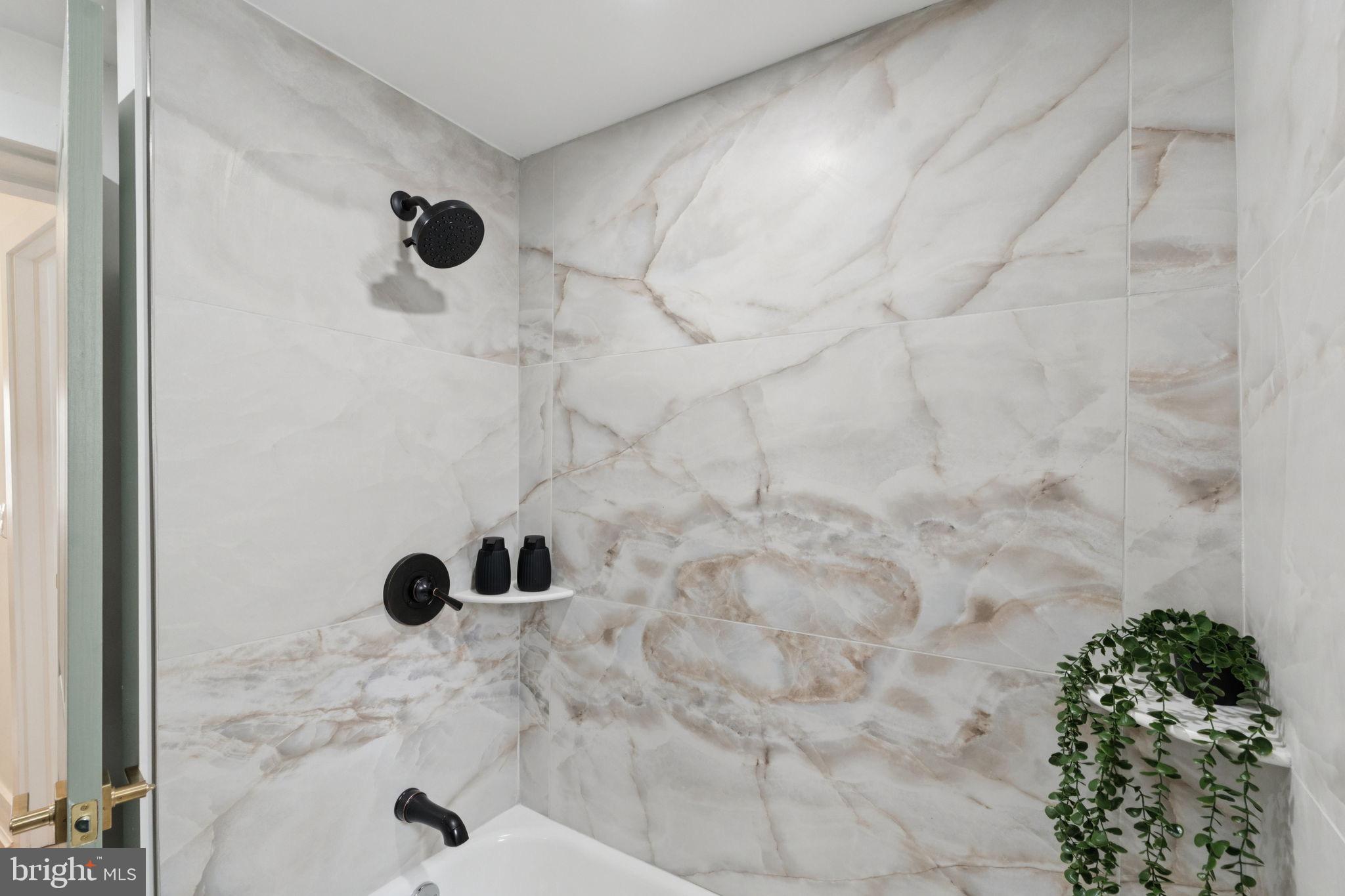 BELLA VISTA - Residential