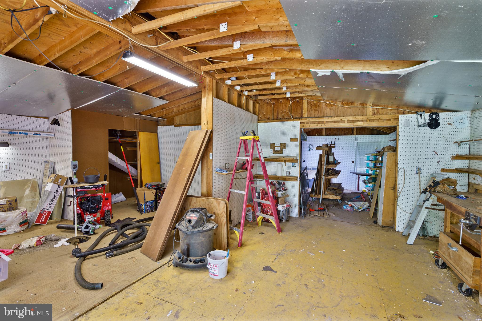 HENSELL HEIGHTS - Residential