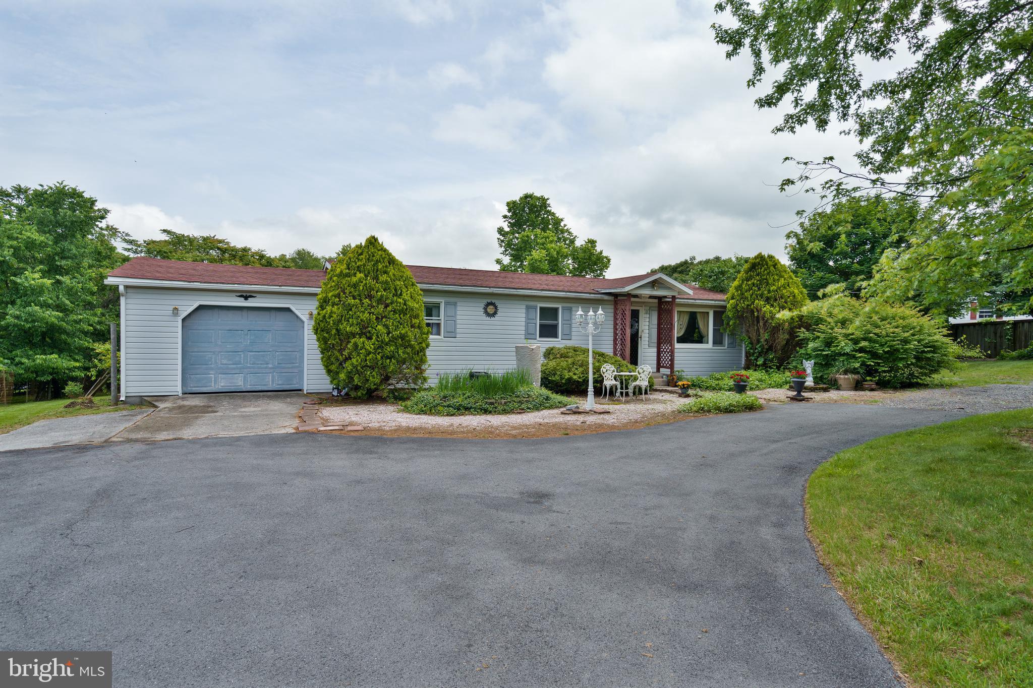 HENSELL HEIGHTS - Residential