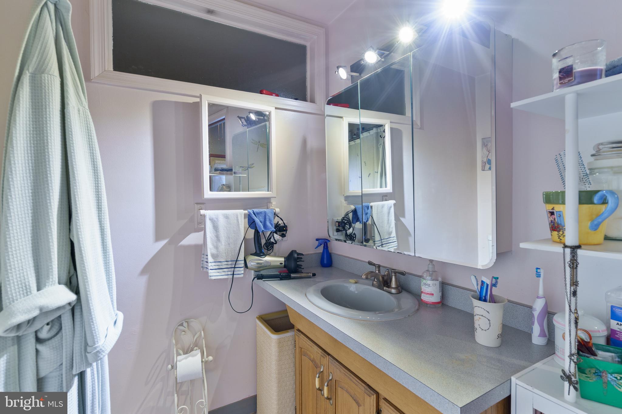 HENSELL HEIGHTS - Residential