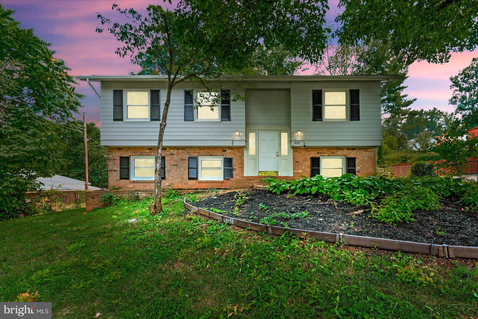 CRESTVIEW - Residential