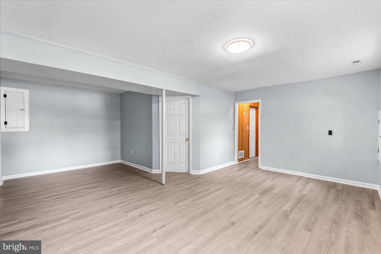 CRESTVIEW - Residential