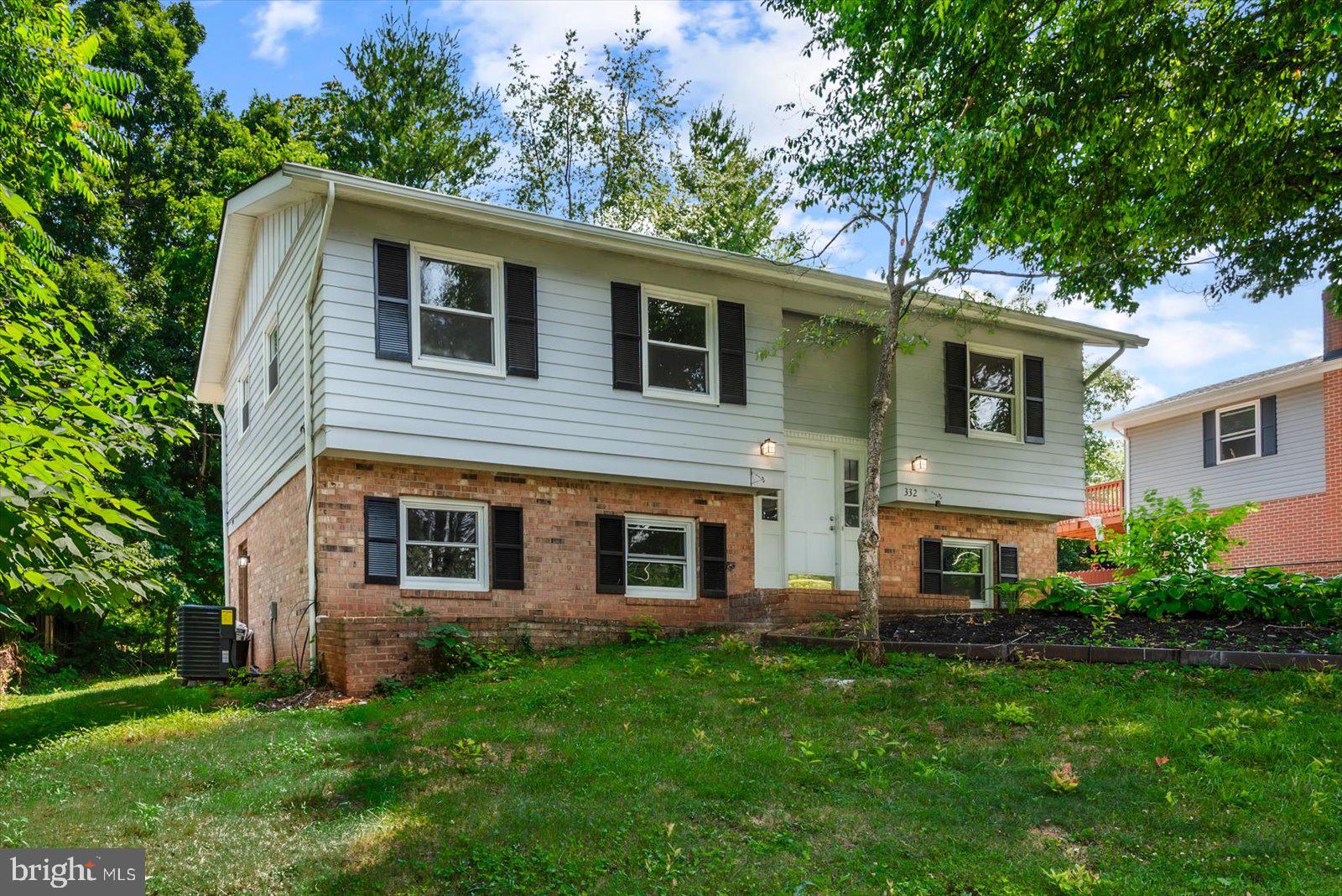 CRESTVIEW - Residential