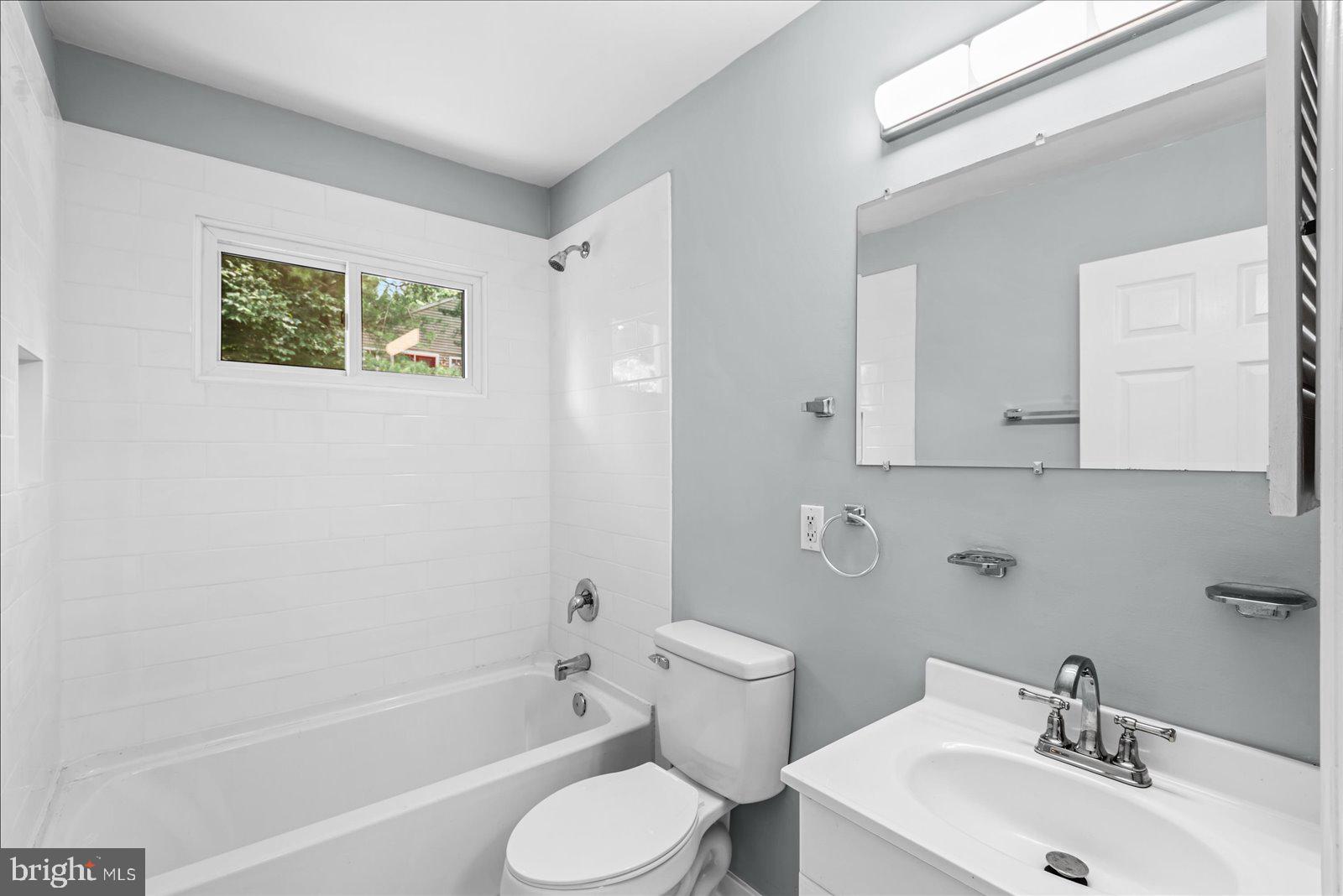 CRESTVIEW - Residential