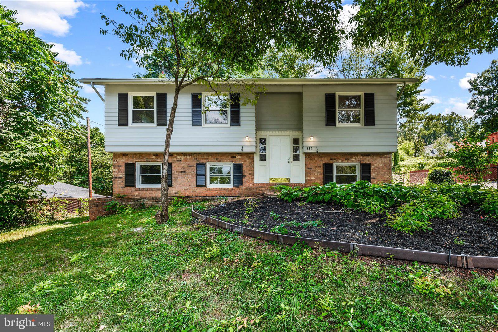 CRESTVIEW - Residential